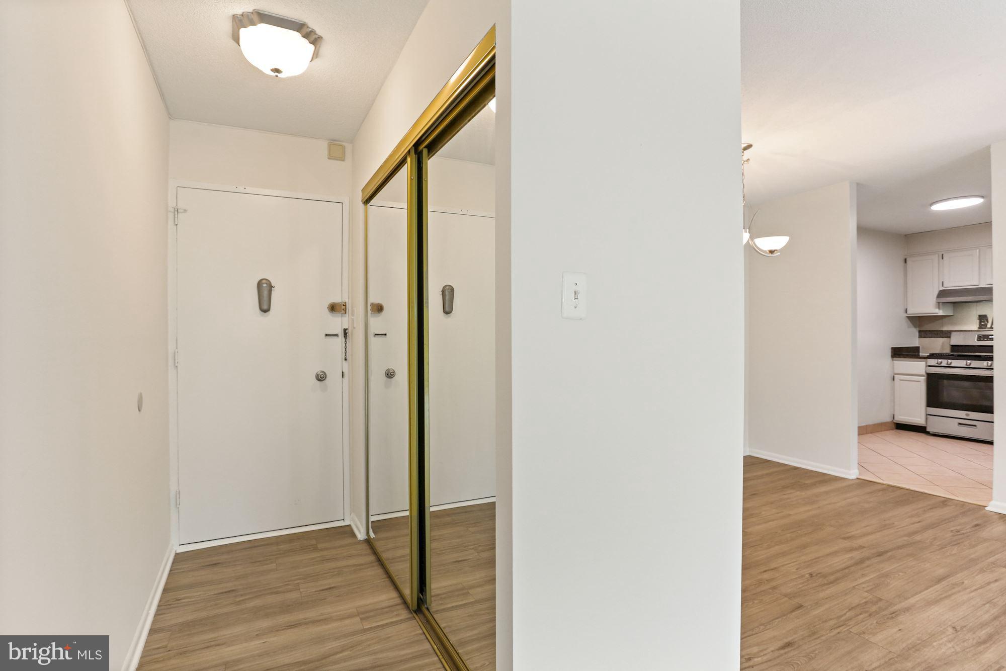 THE CARLTON - Residential