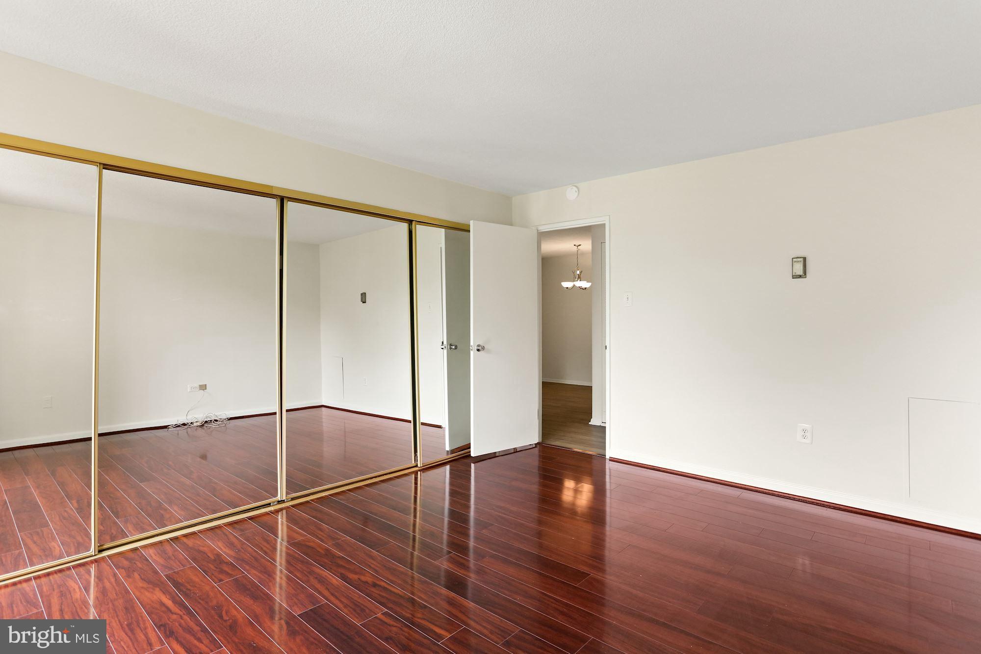 THE CARLTON - Residential