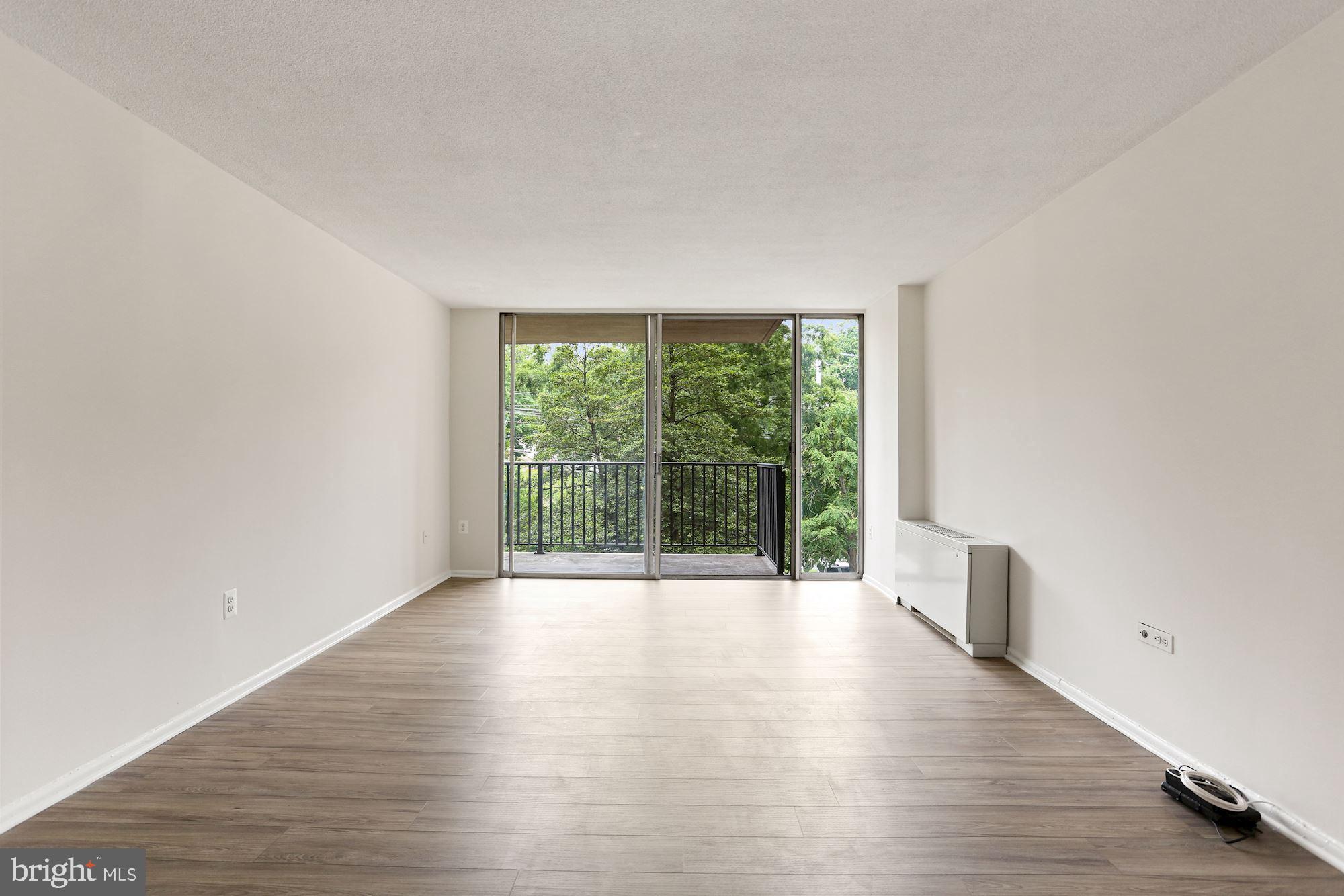 THE CARLTON - Residential