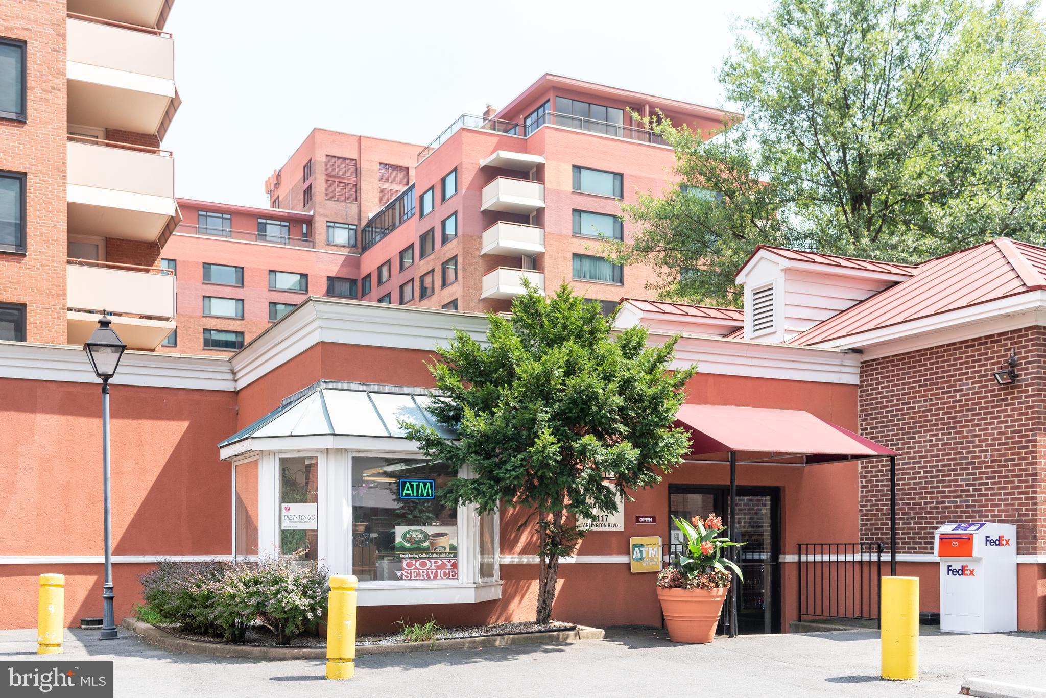 RIVER PLACE - Residential Lease