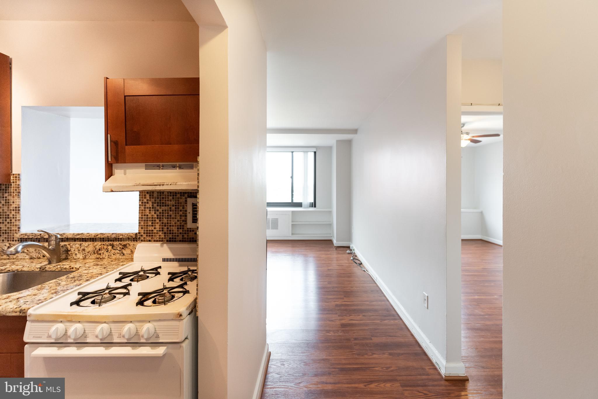 RIVER PLACE - Residential Lease