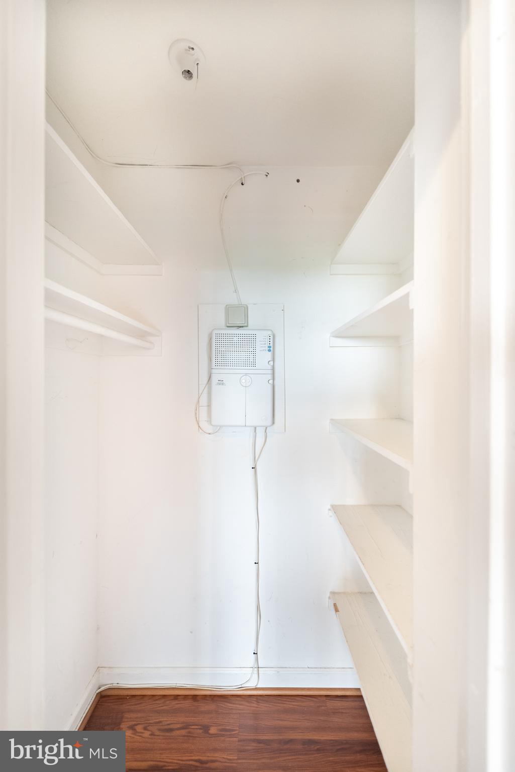 RIVER PLACE - Residential Lease