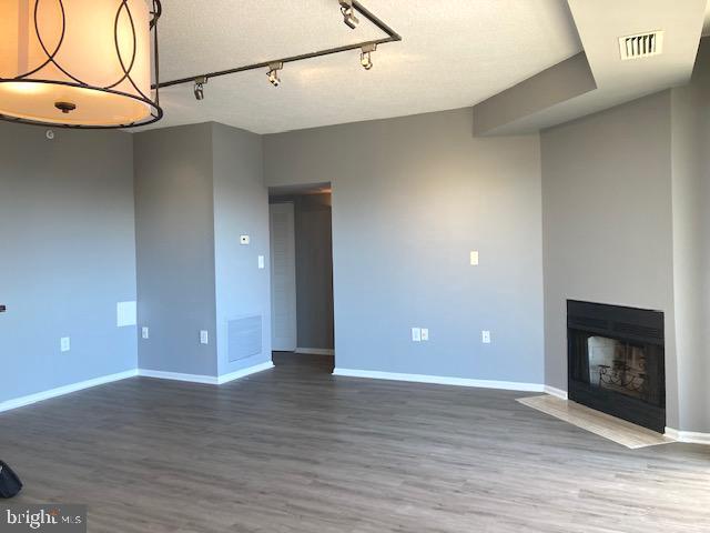 RENAISSANCE - Residential