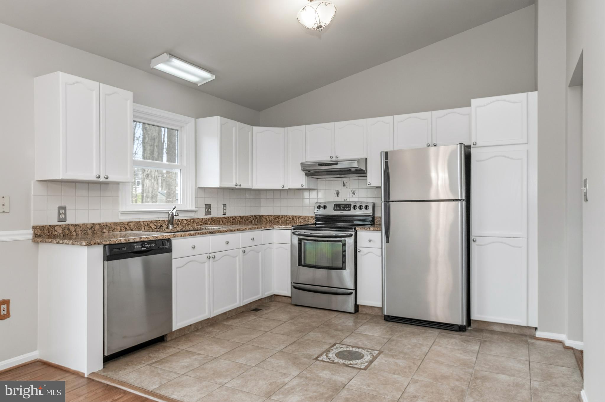 FAIRFIELD WOODS - Residential