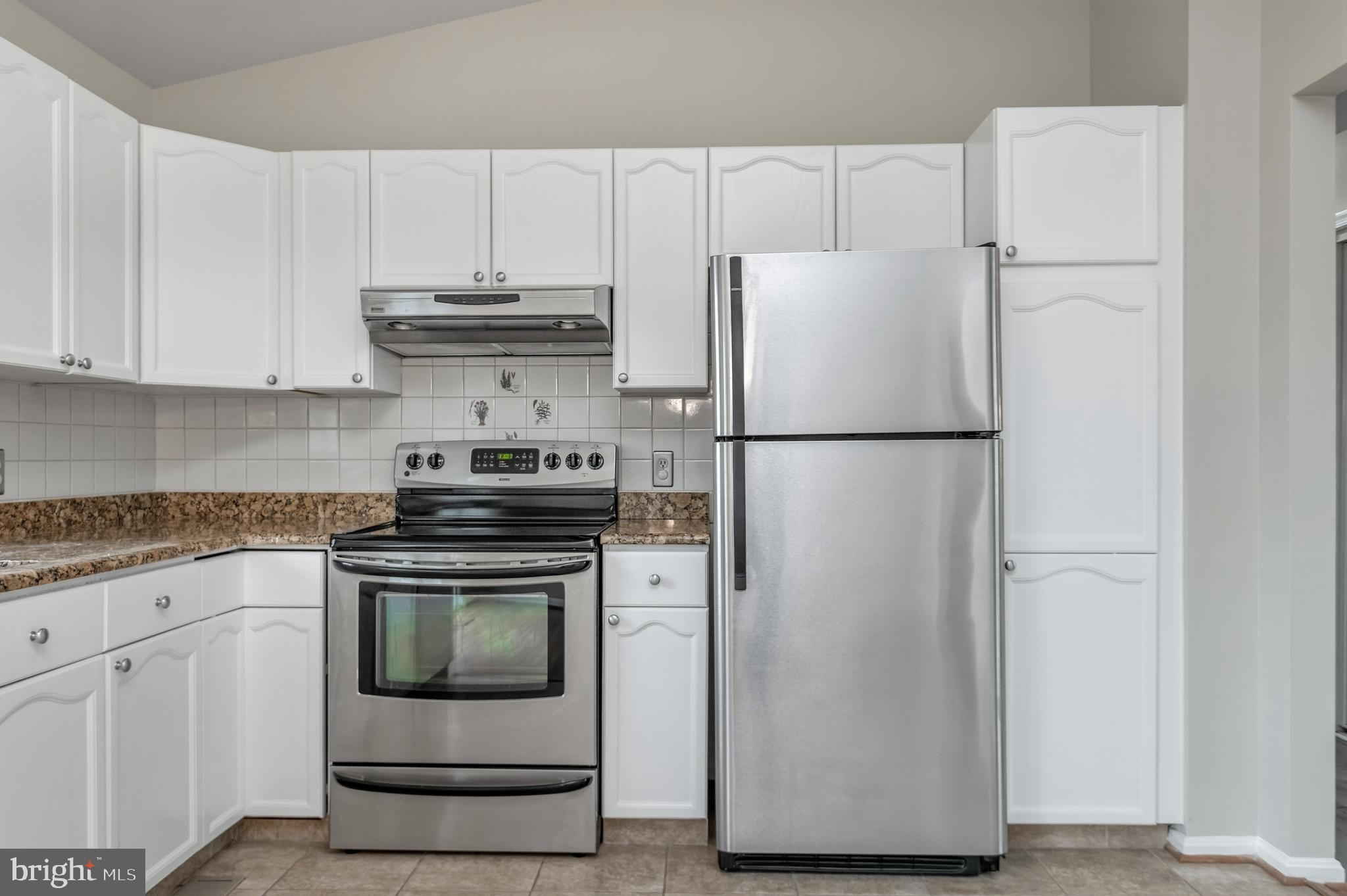 FAIRFIELD WOODS - Residential