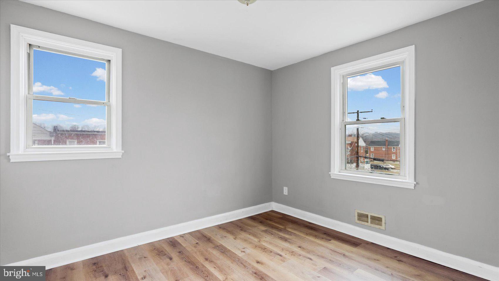 BELAIR-EDISON - Residential