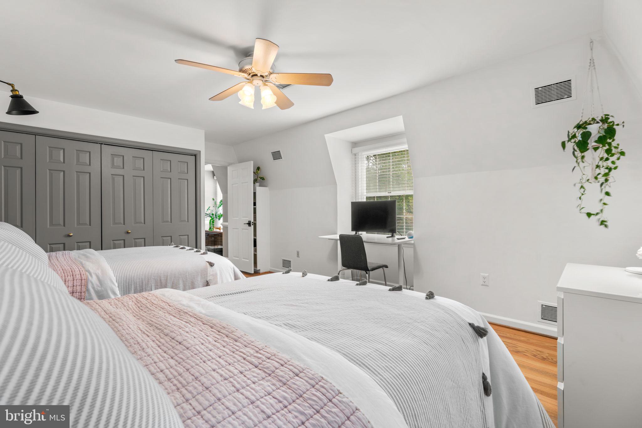 WOODMARK - Residential