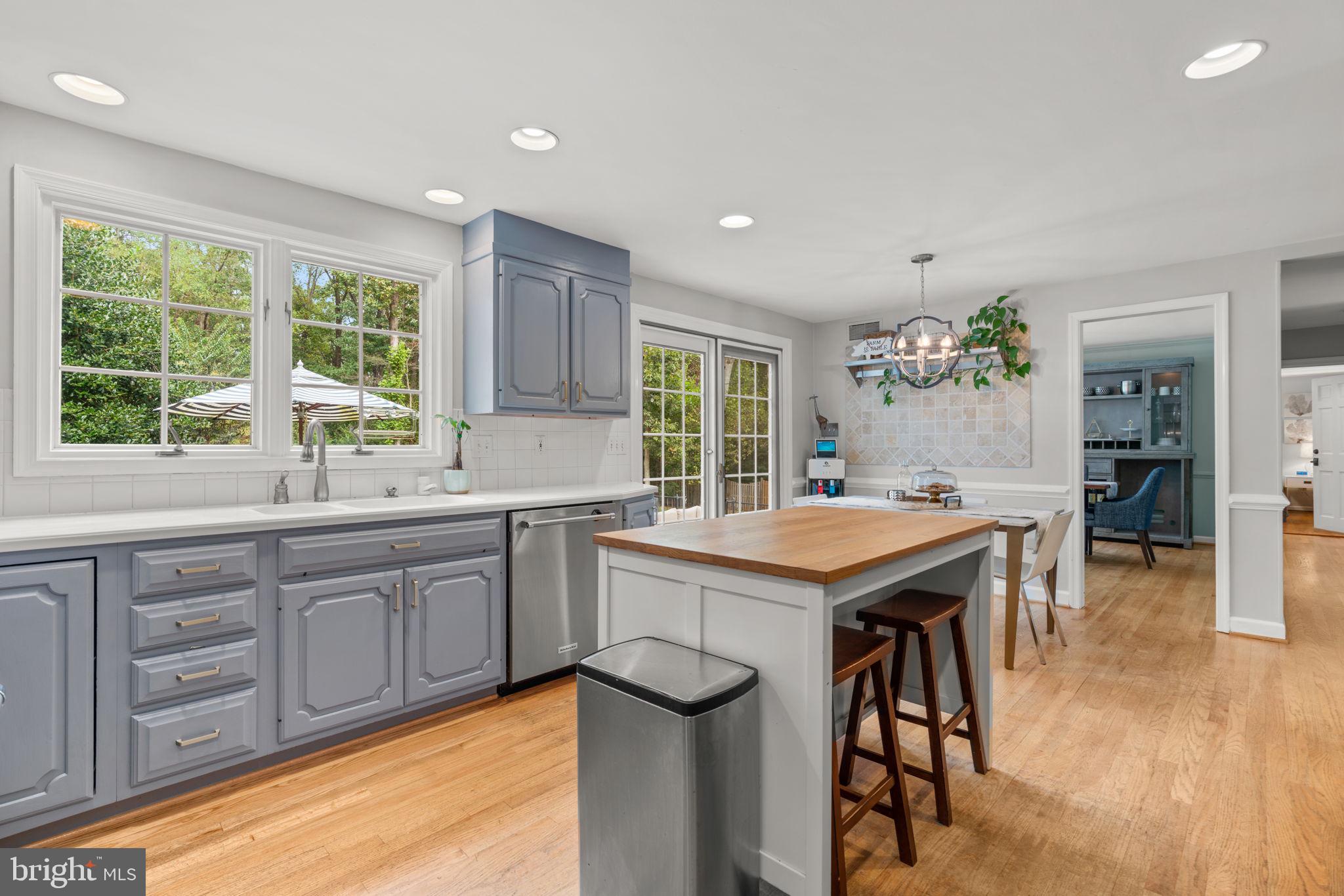 WOODMARK - Residential