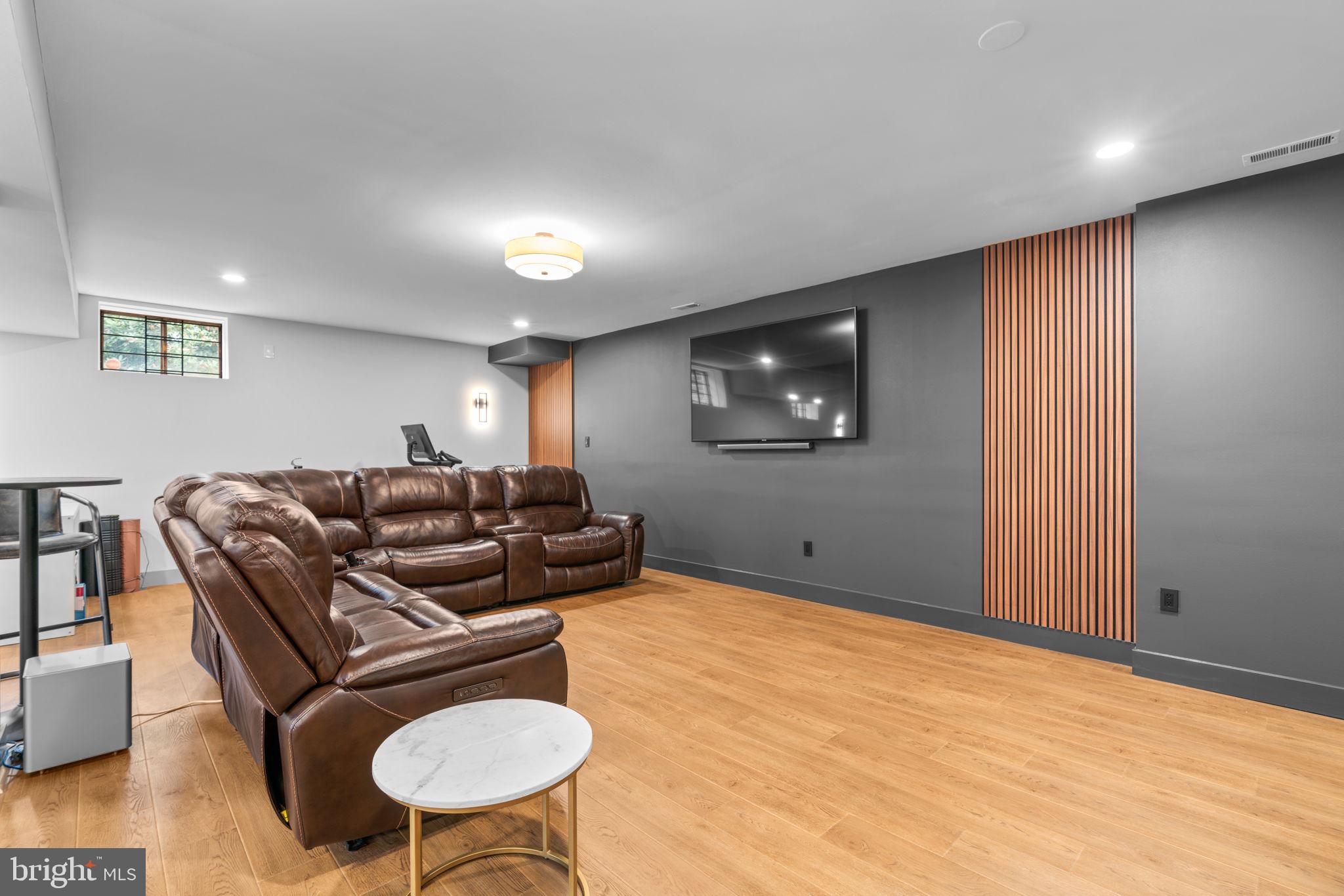 WOODMARK - Residential