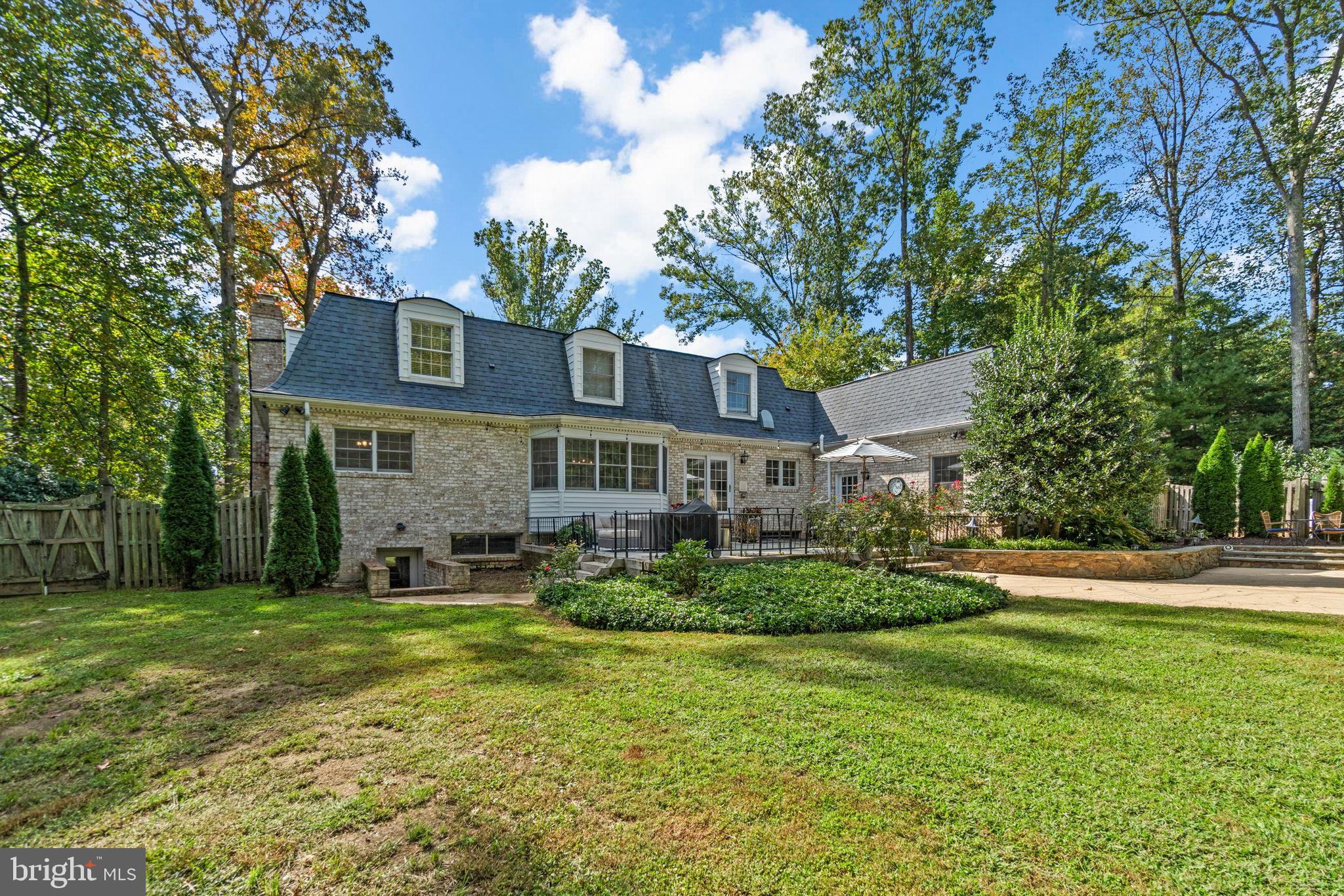 WOODMARK - Residential