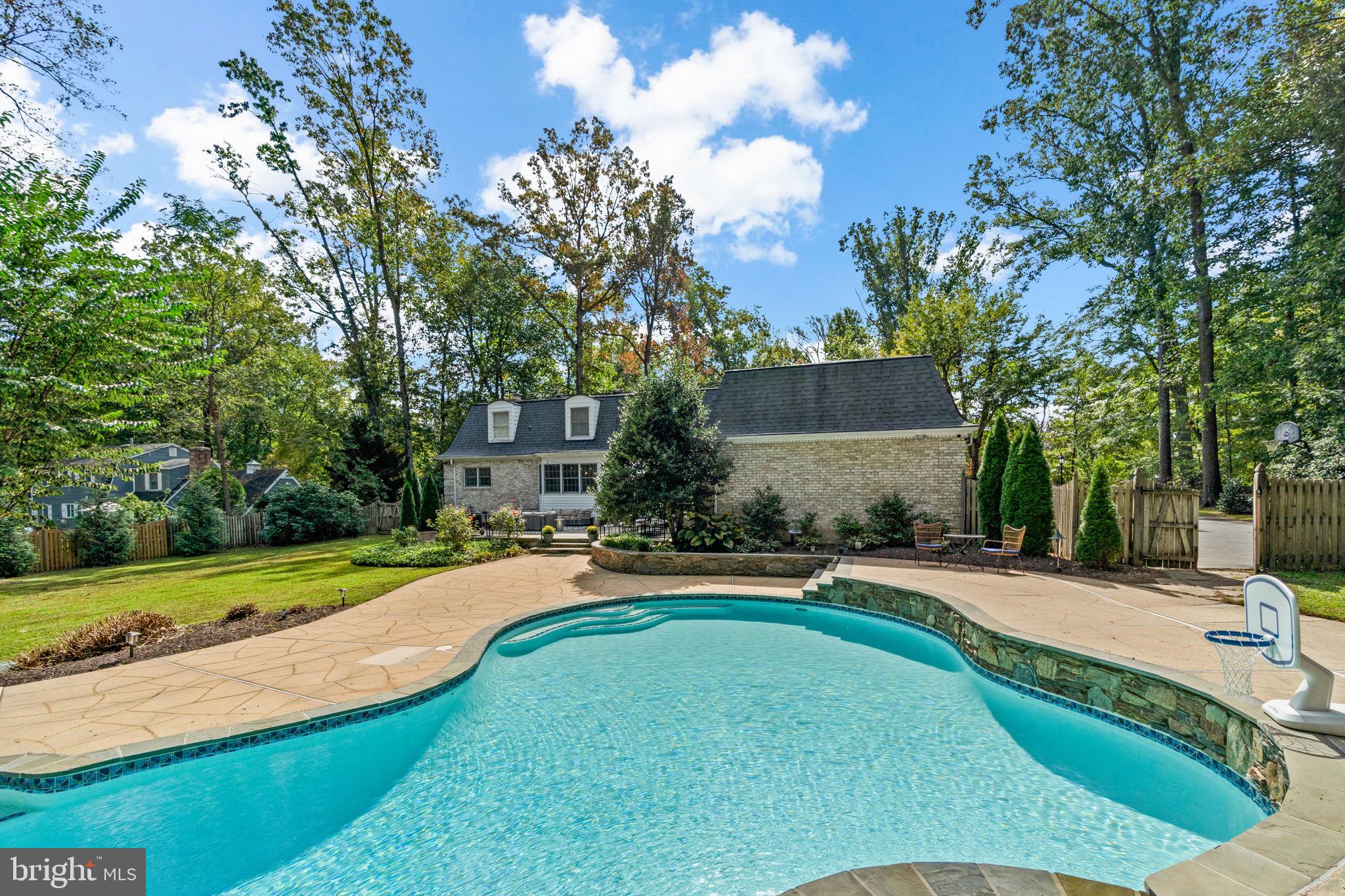 WOODMARK - Residential