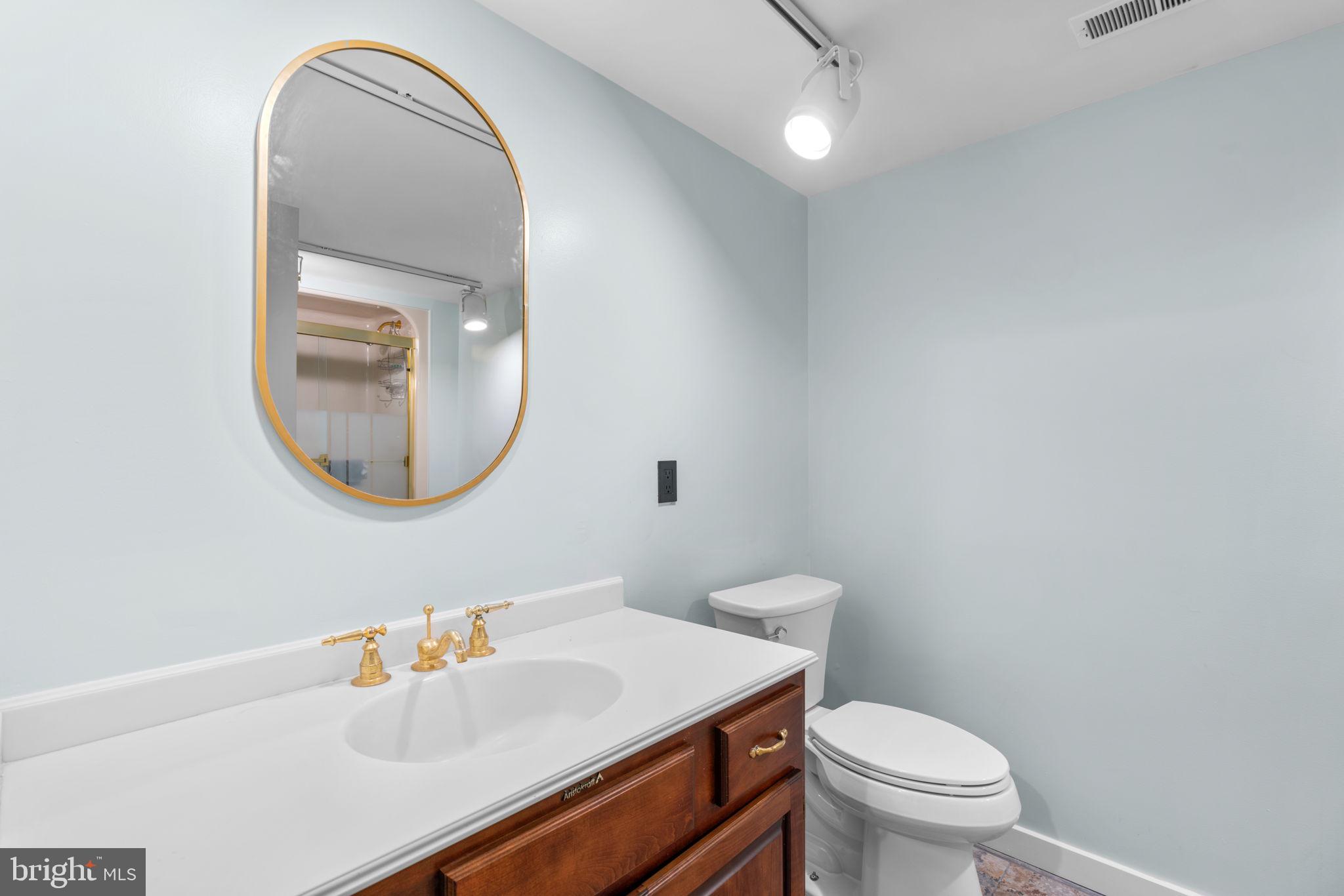 WOODMARK - Residential