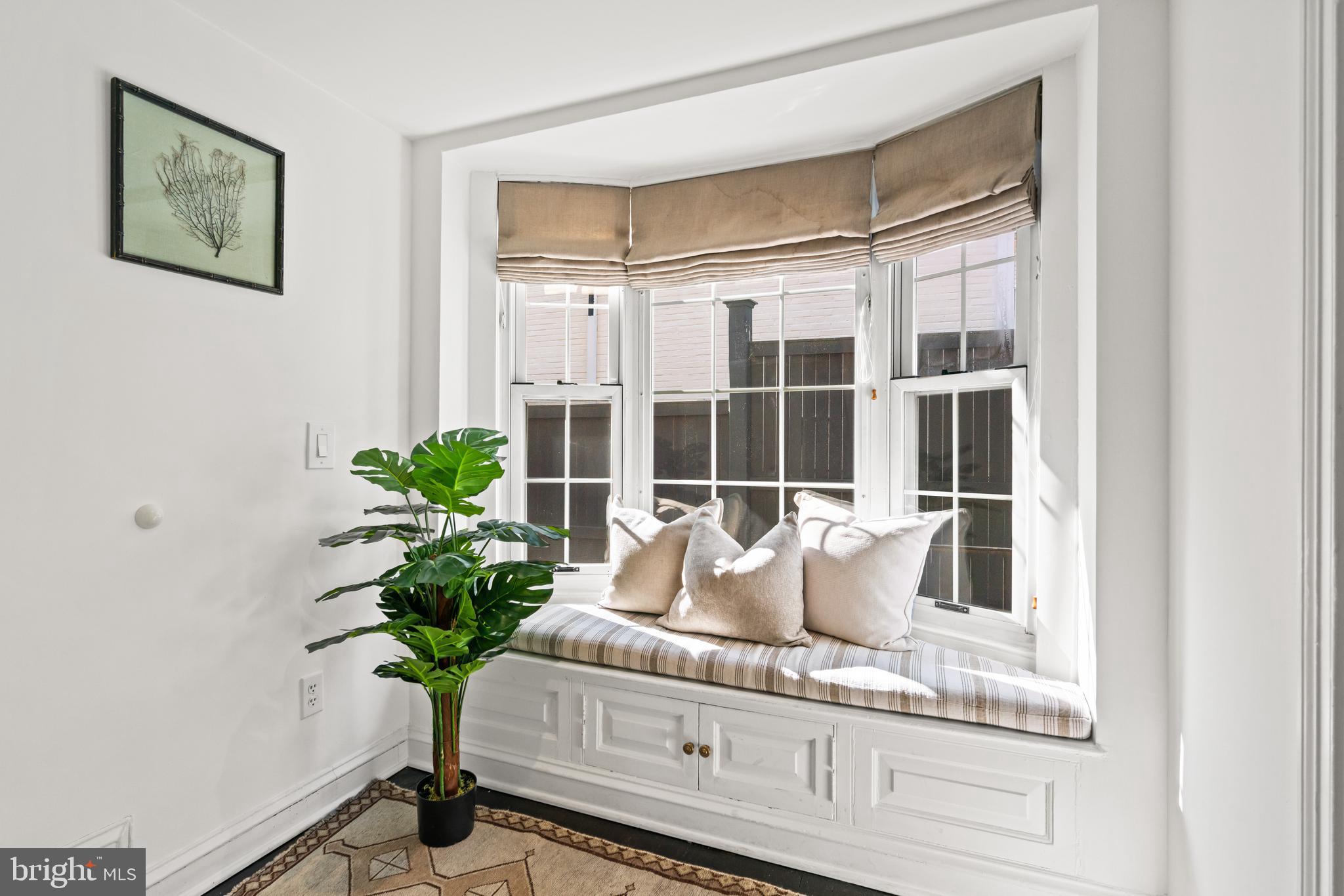 GEORGETOWN - Residential