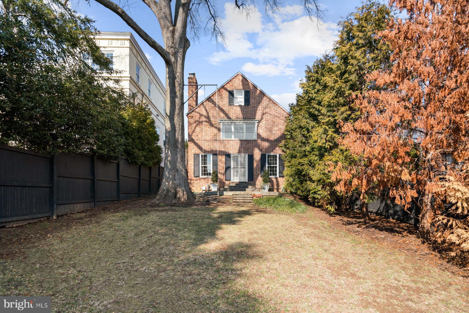 GEORGETOWN - Residential