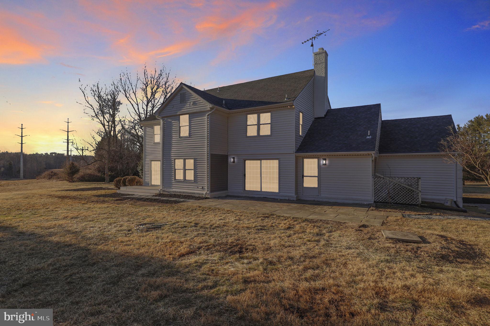 PT ROCKVILLE OUT RES 3 - Residential