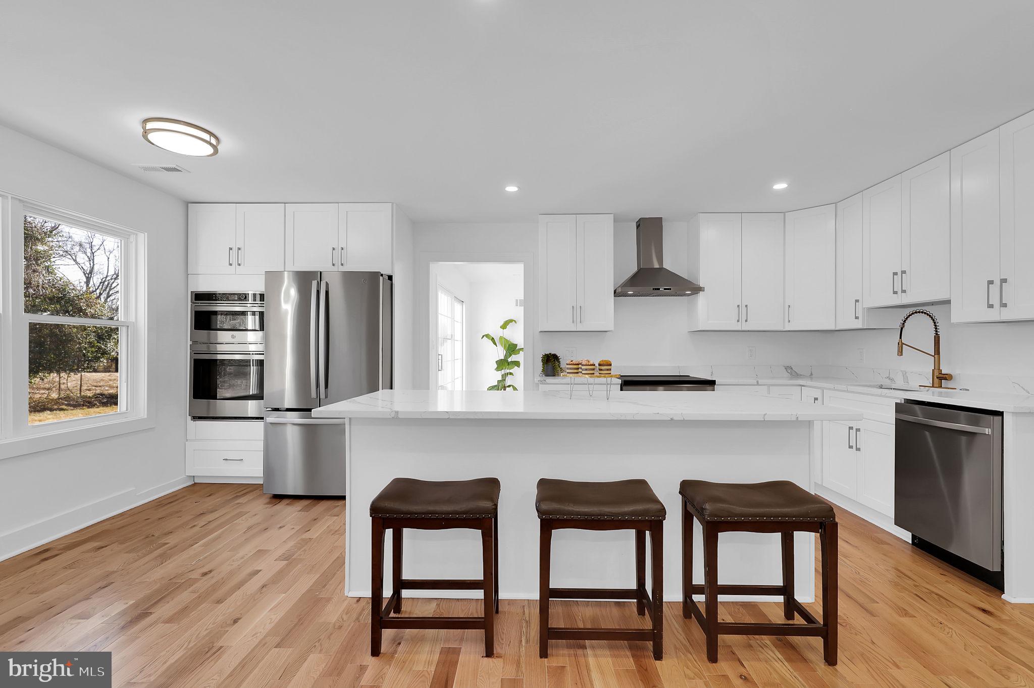 PT ROCKVILLE OUT RES 3 - Residential