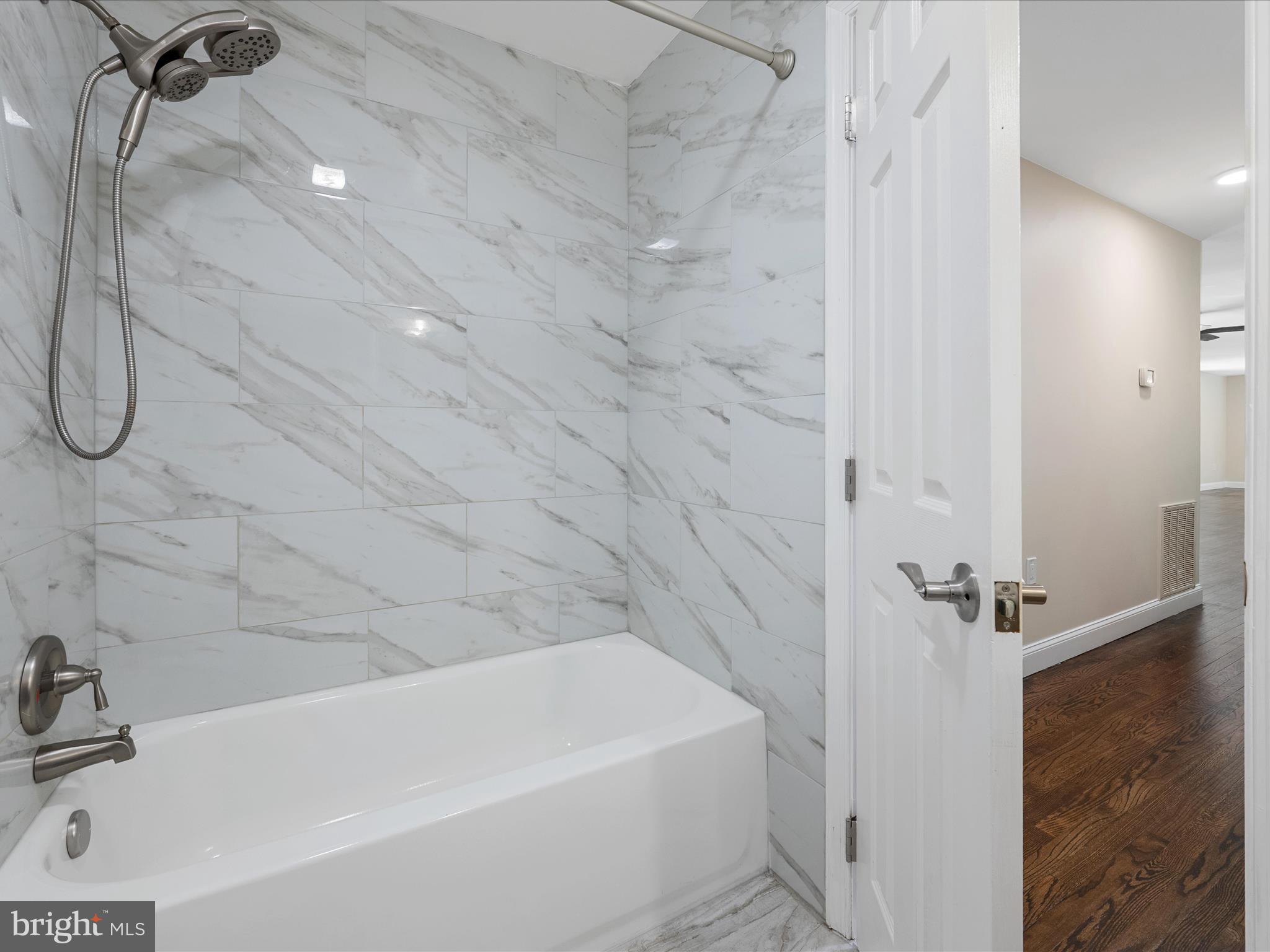 SHANNONDALE - Residential