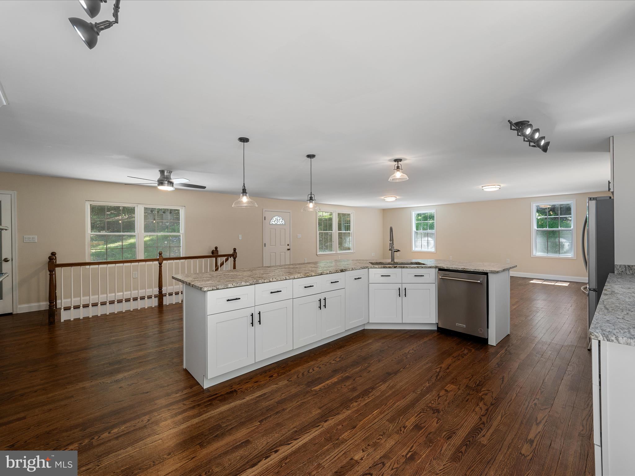 SHANNONDALE - Residential