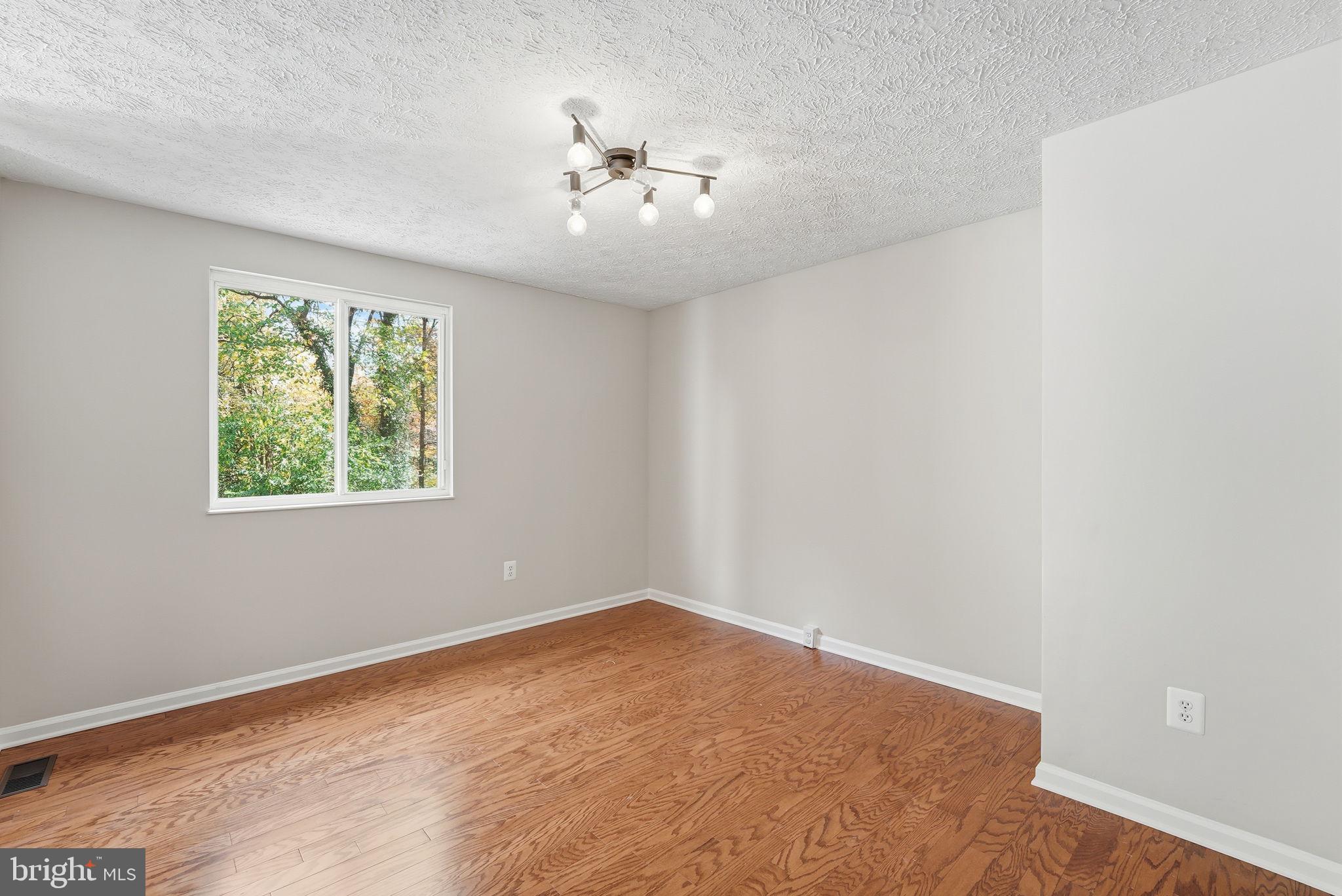 POTOMAC FAIRWAYS - Residential Lease