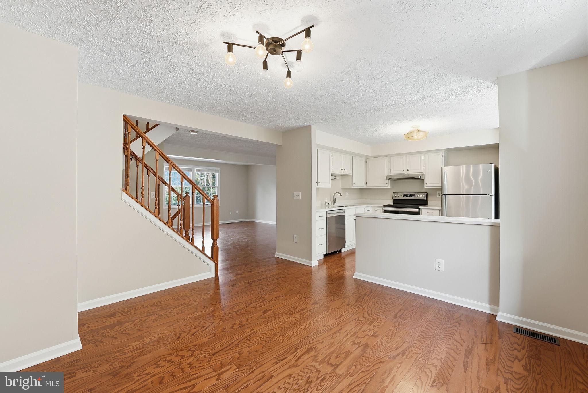 POTOMAC FAIRWAYS - Residential Lease