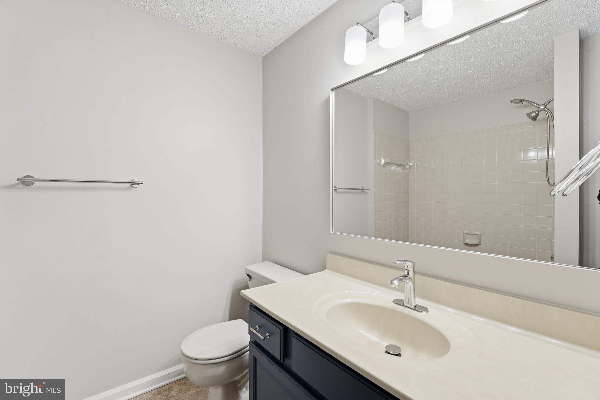 POTOMAC FAIRWAYS - Residential Lease