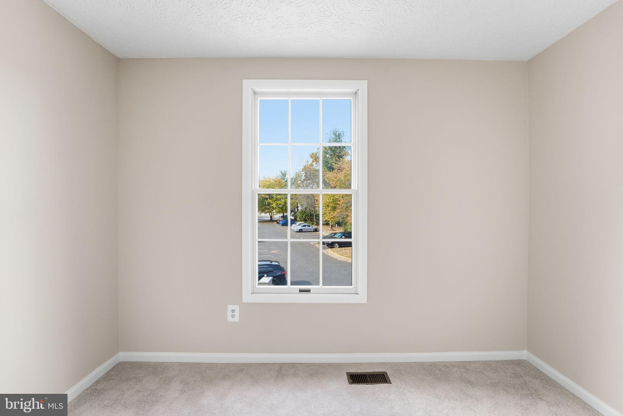 POTOMAC FAIRWAYS - Residential Lease