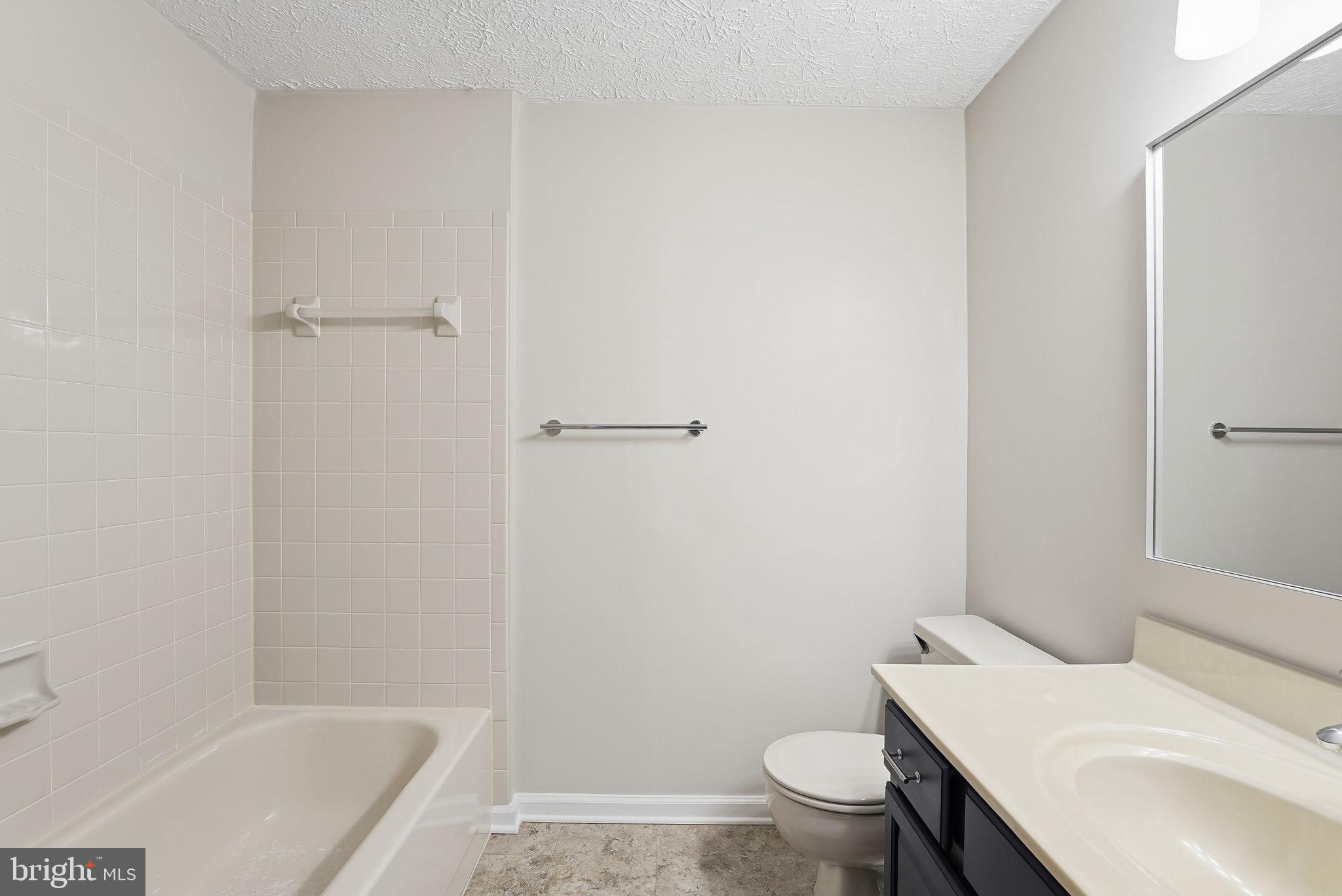 POTOMAC FAIRWAYS - Residential Lease