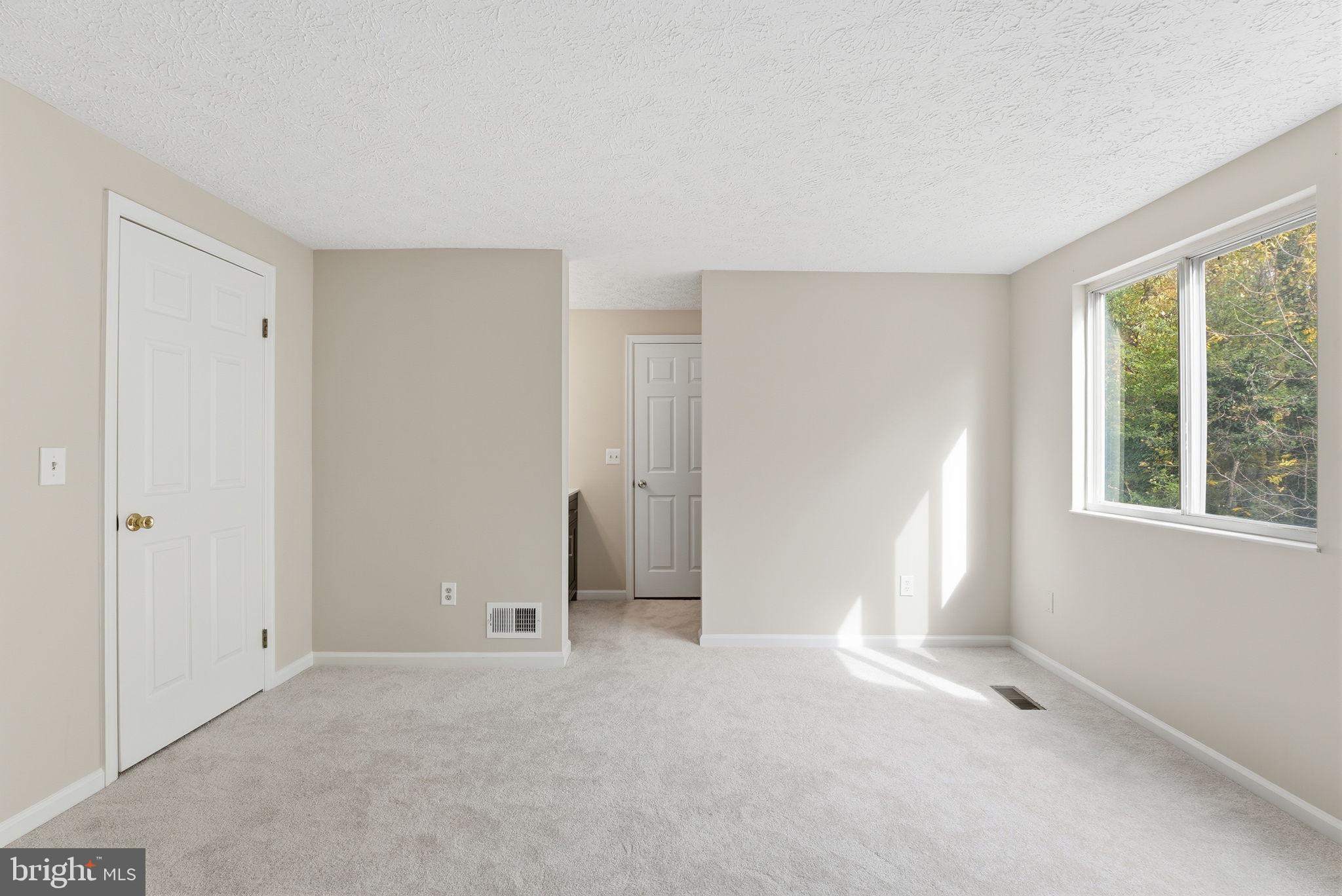 POTOMAC FAIRWAYS - Residential Lease