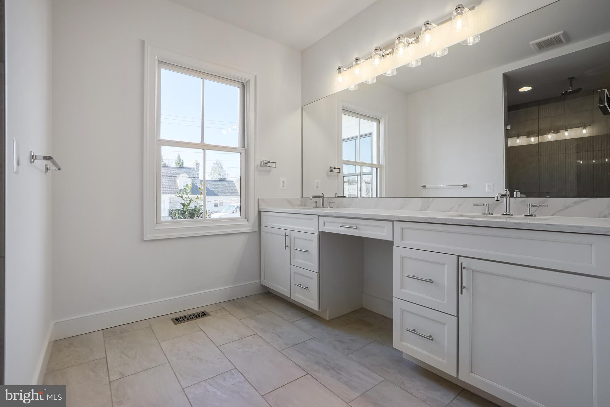 RIDGEVIEW - Residential