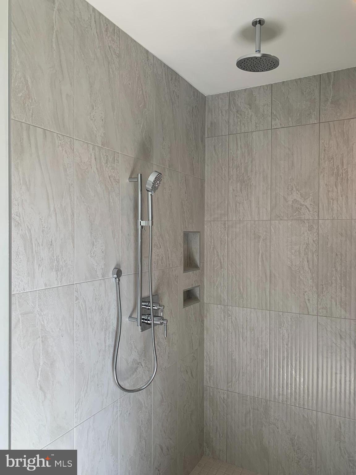 RIDGEVIEW - Residential