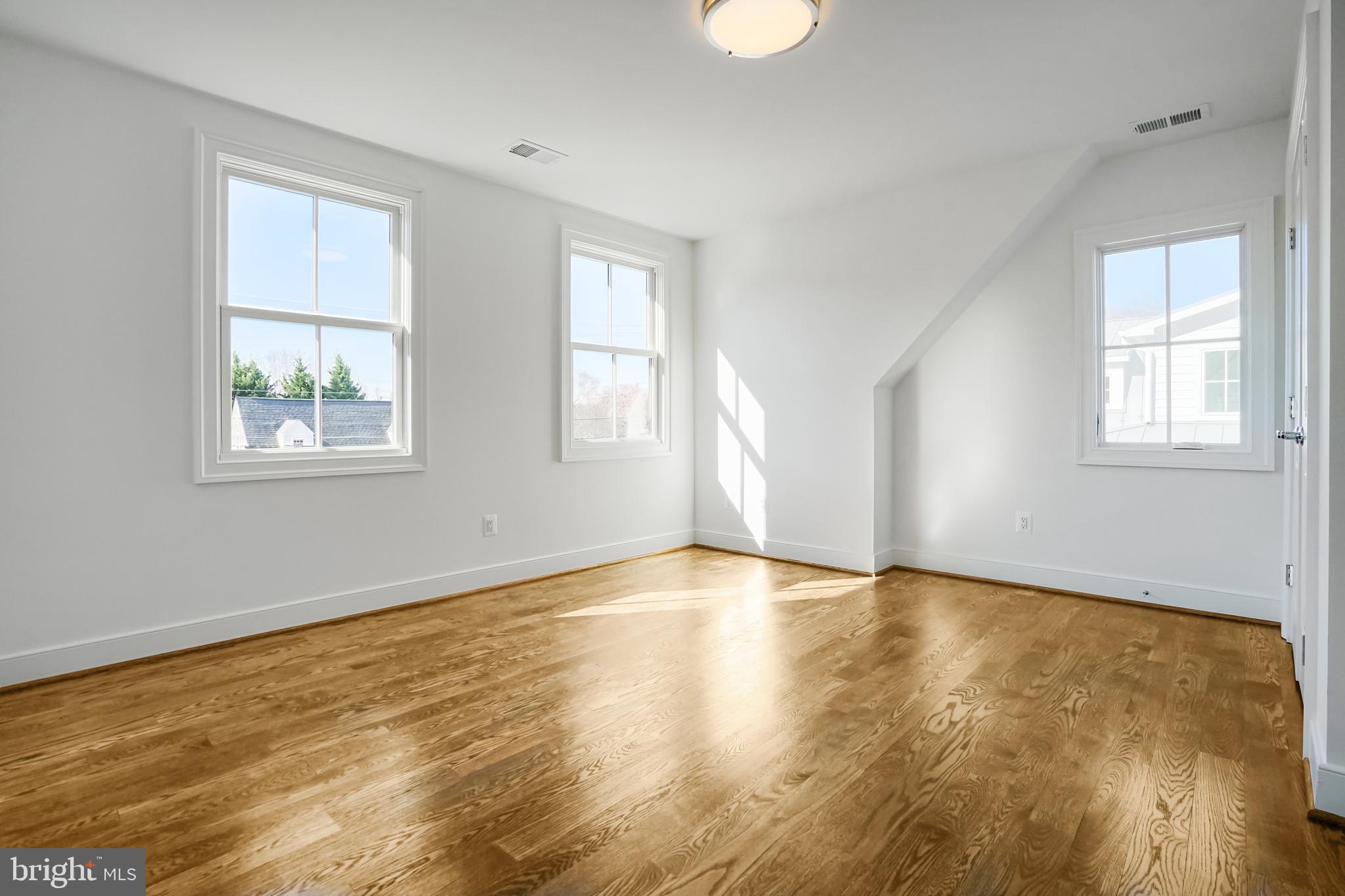 RIDGEVIEW - Residential