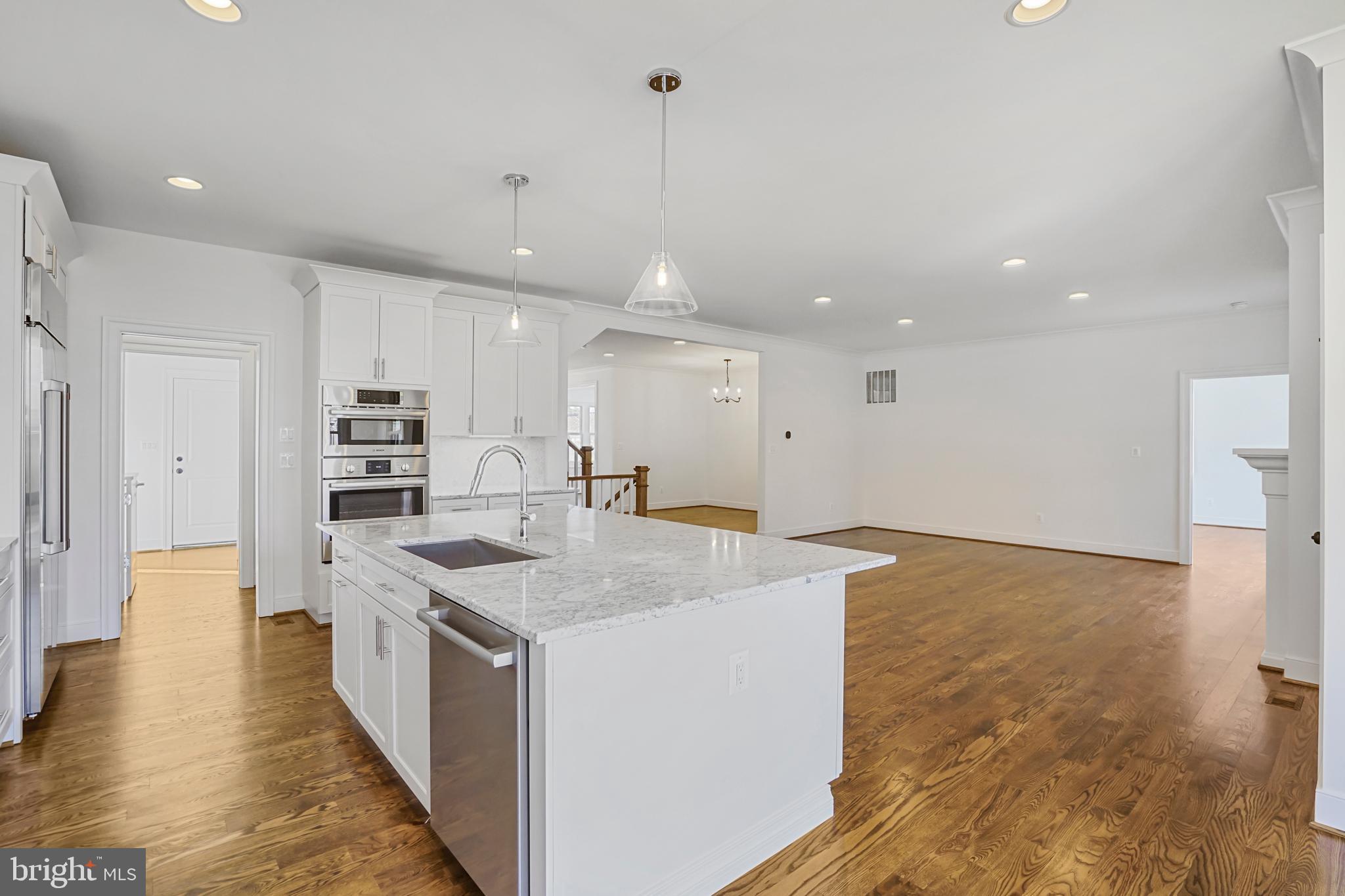 RIDGEVIEW - Residential