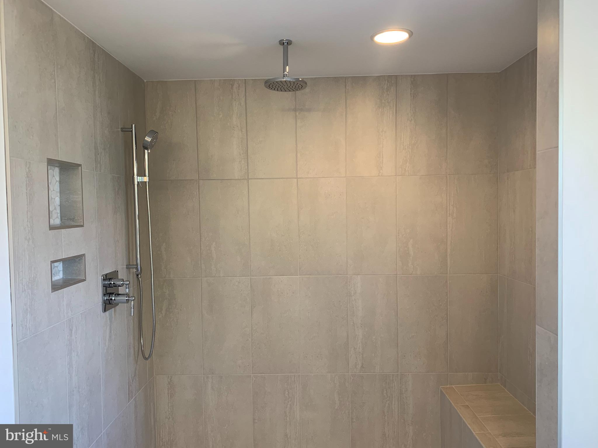 RIDGEVIEW - Residential