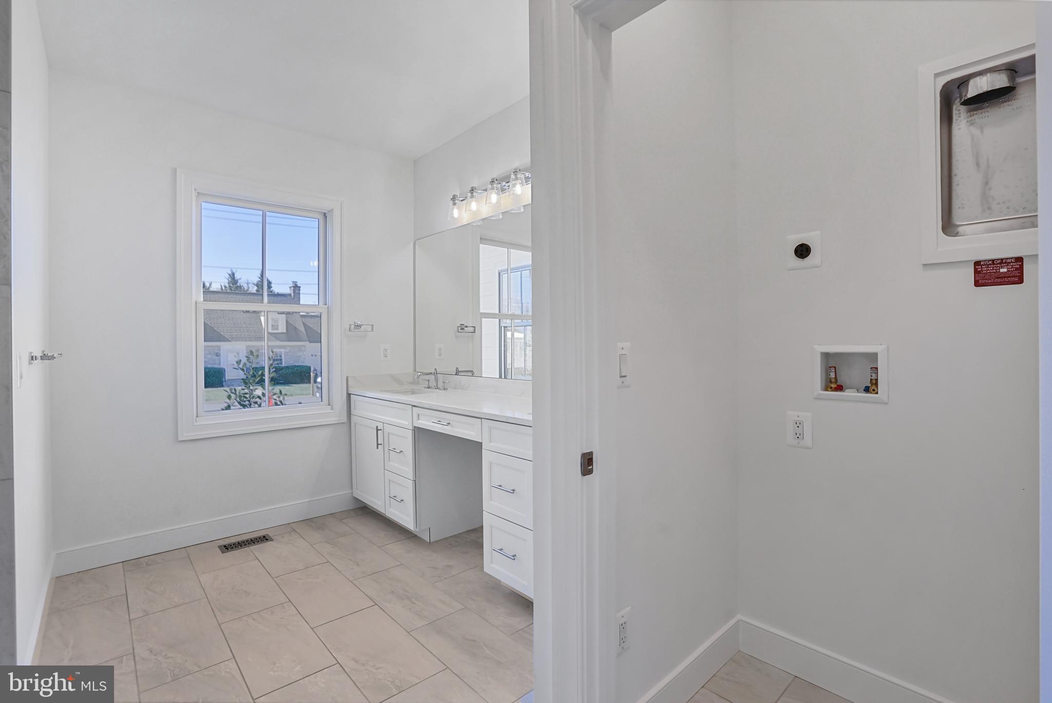 RIDGEVIEW - Residential