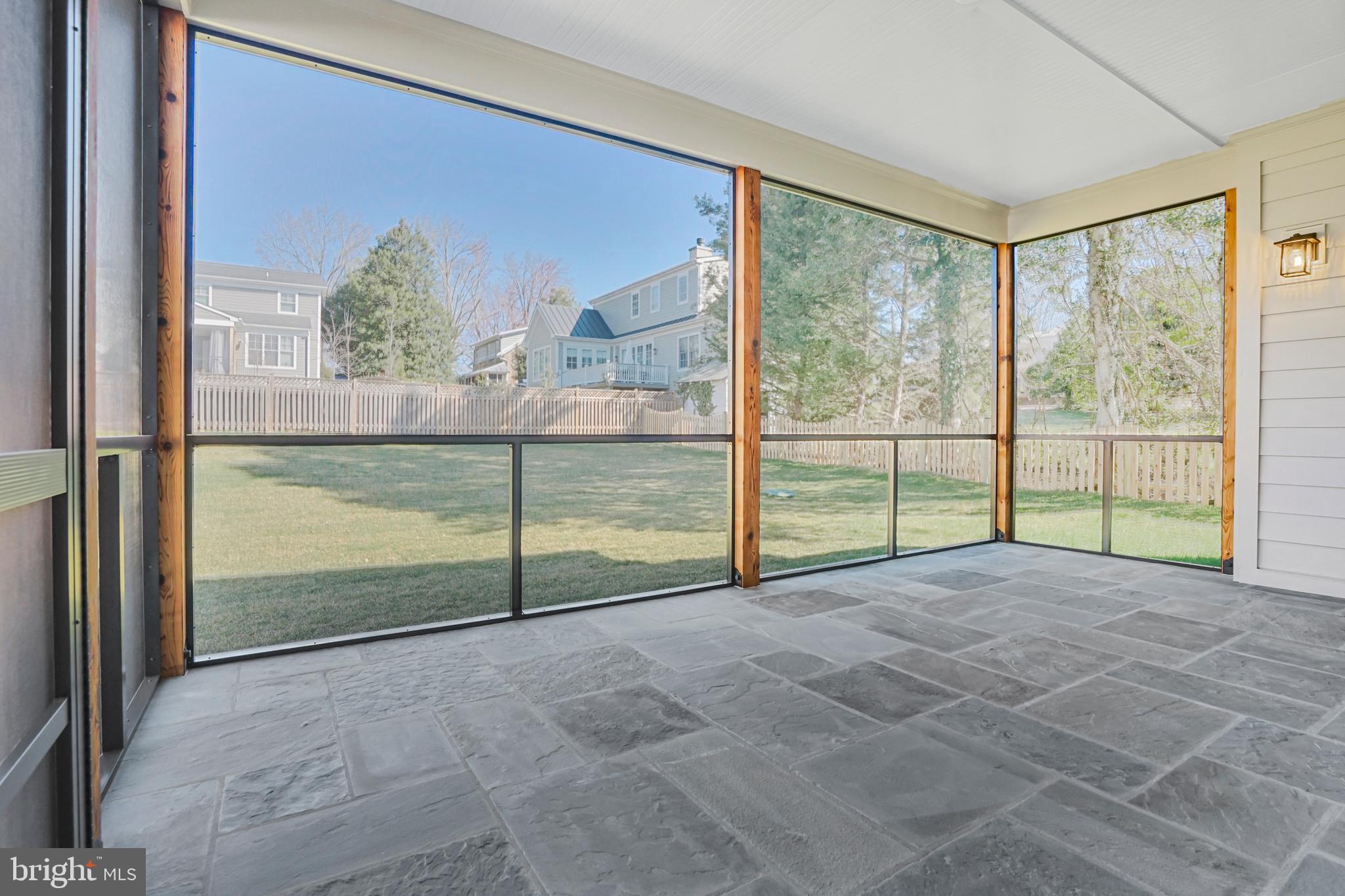 RIDGEVIEW - Residential