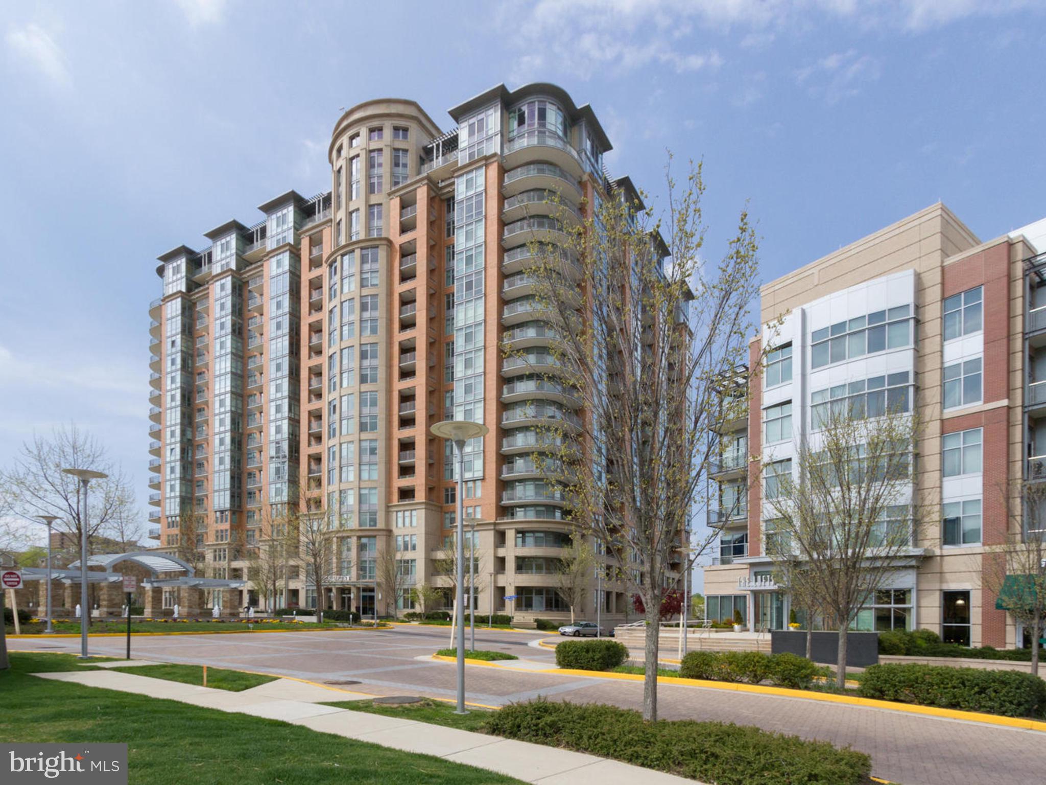 ONE PARK CREST - Residential Lease