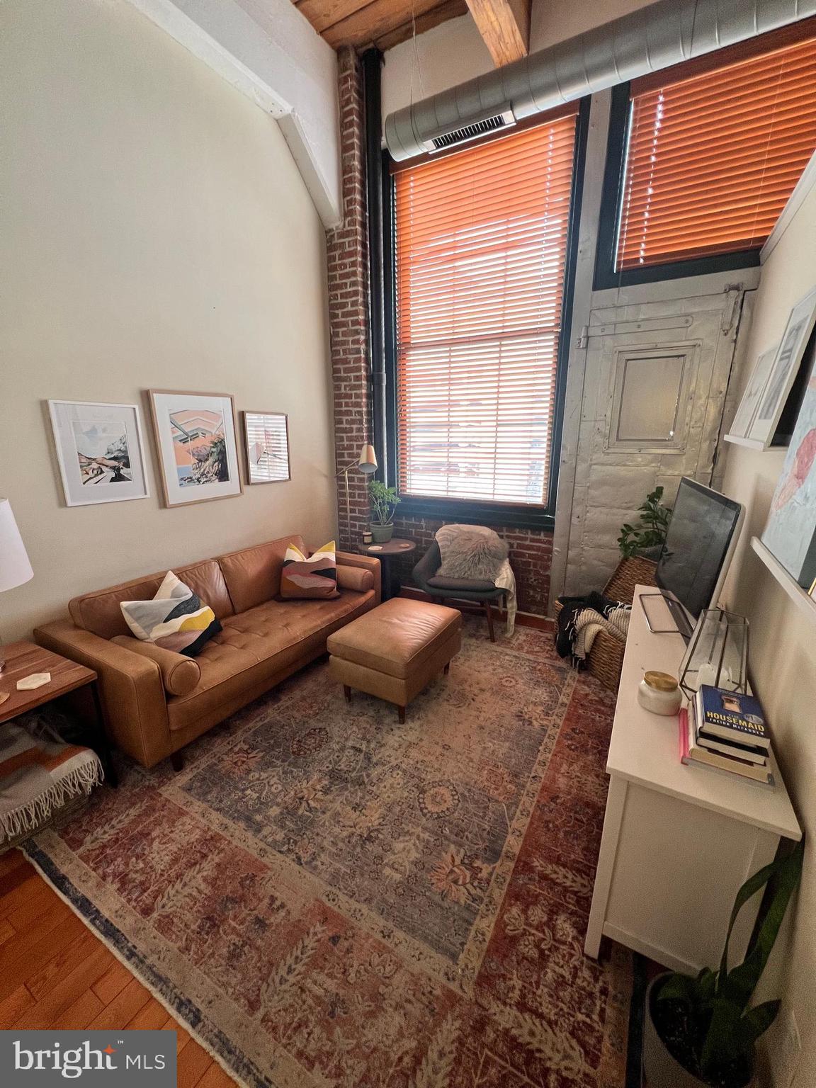 1010 ARCH STREET 304