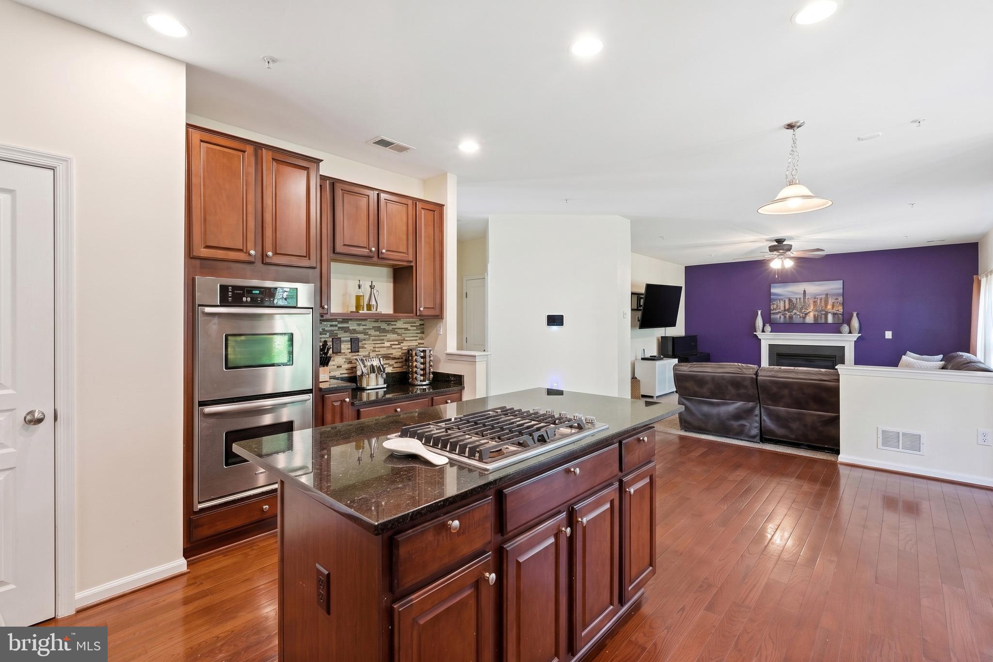 VILLAGES OF SAVANNAH - Residential