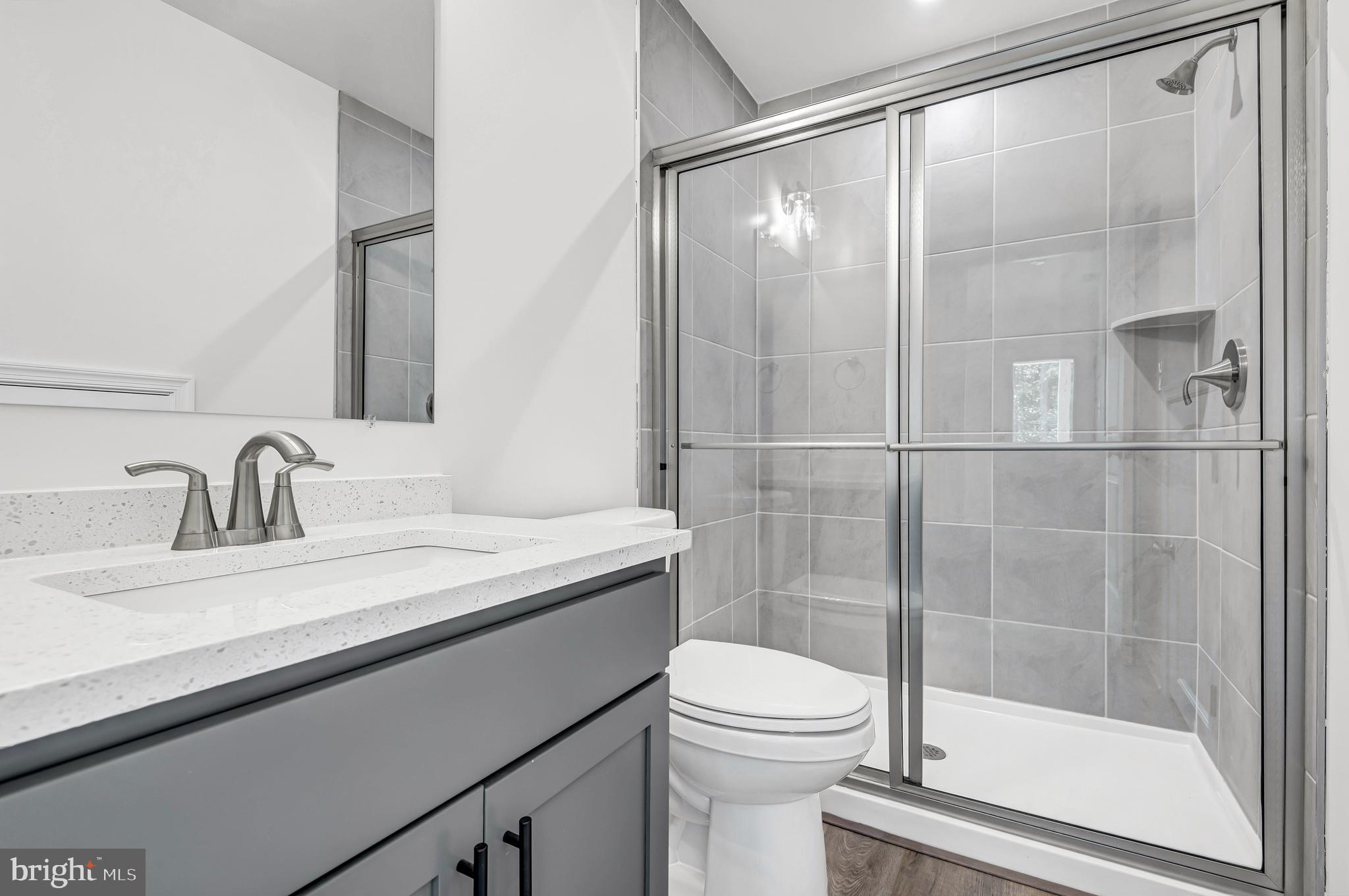 HOLLY OAKS - Residential