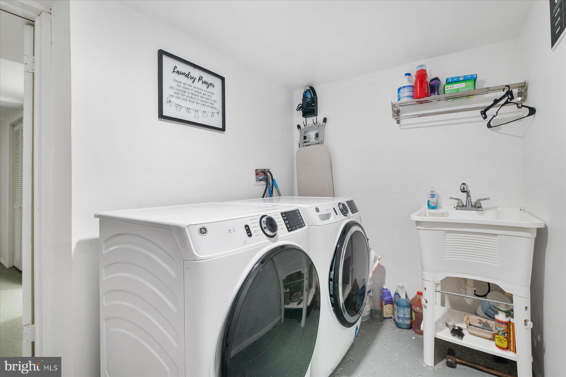 ROLAND TERRACE - Residential