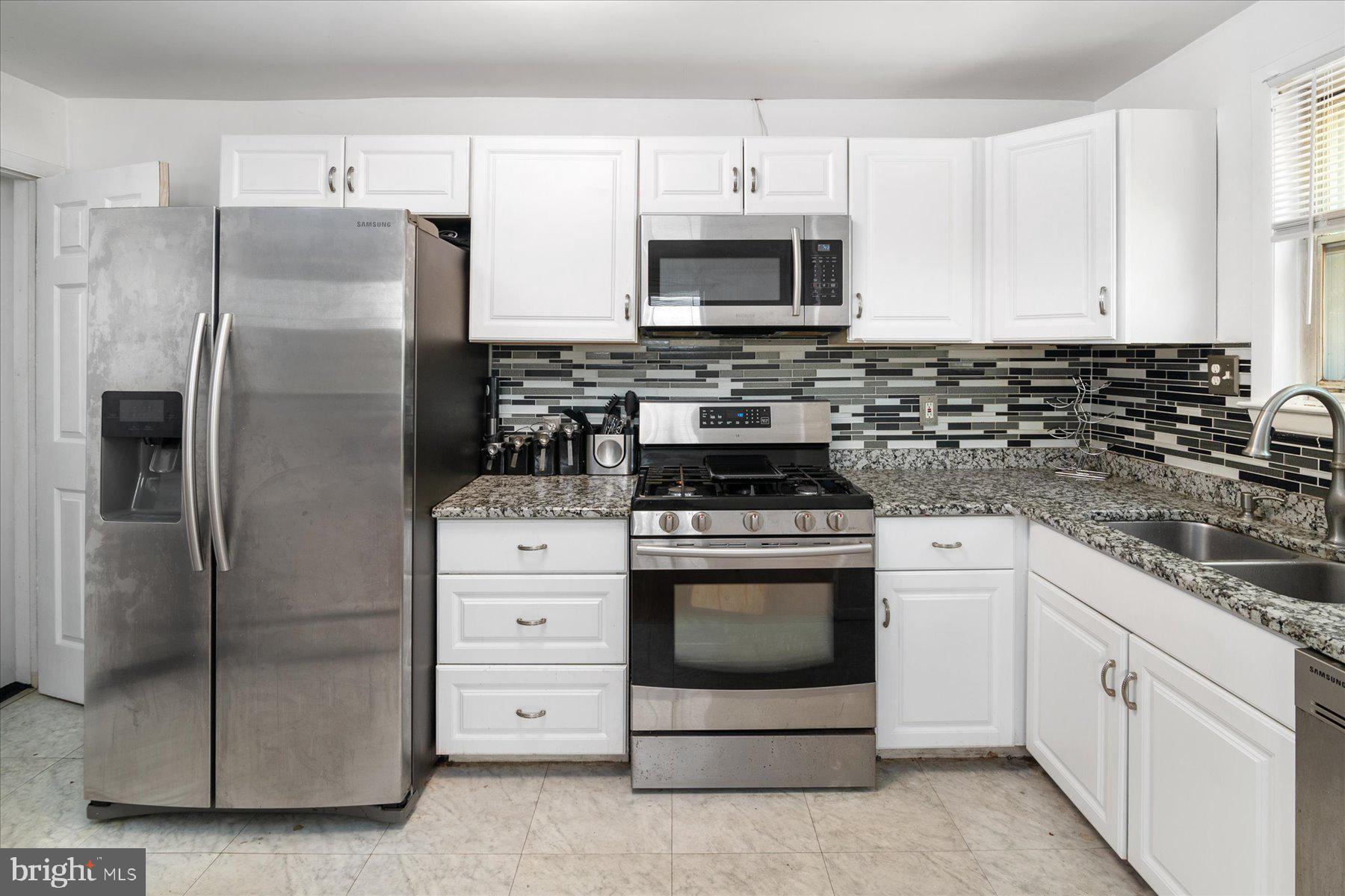 ROLAND TERRACE - Residential