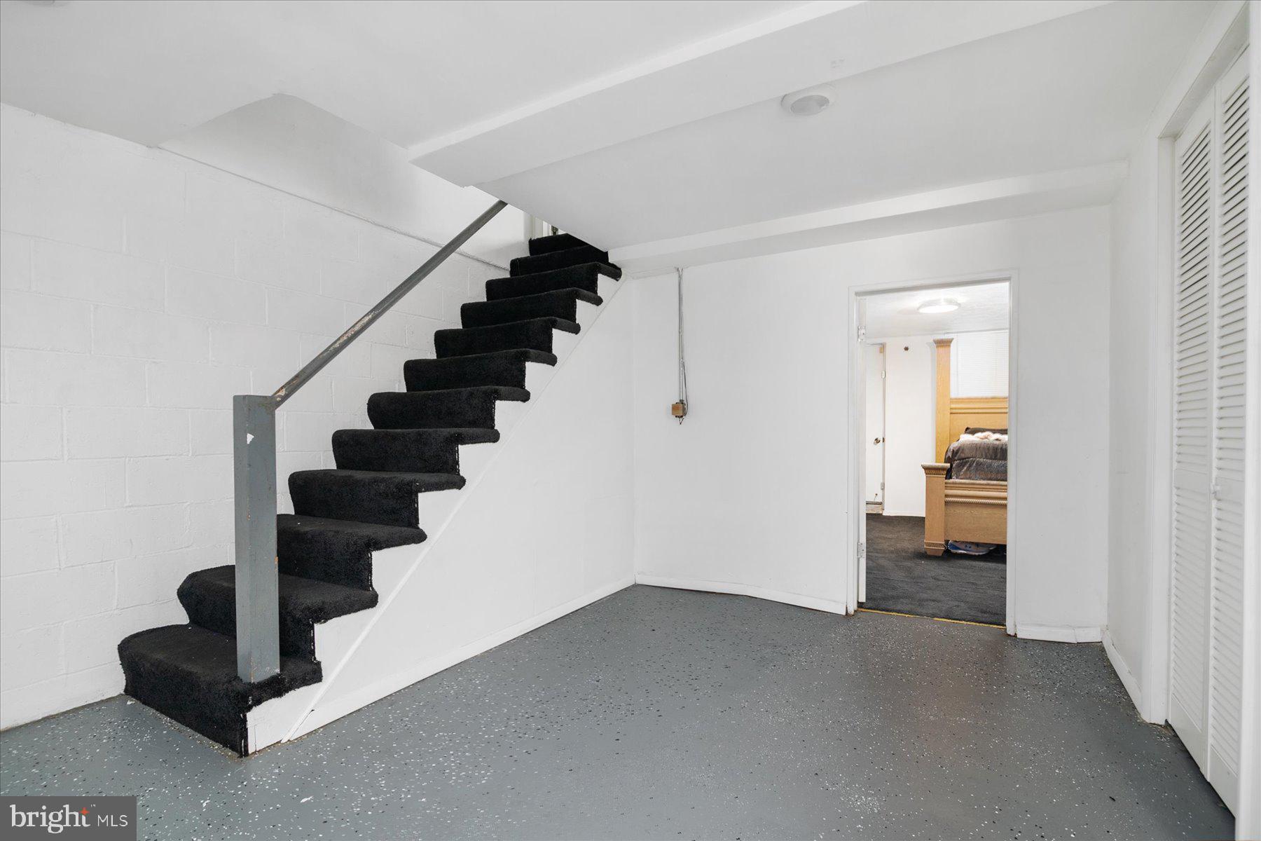 ROLAND TERRACE - Residential