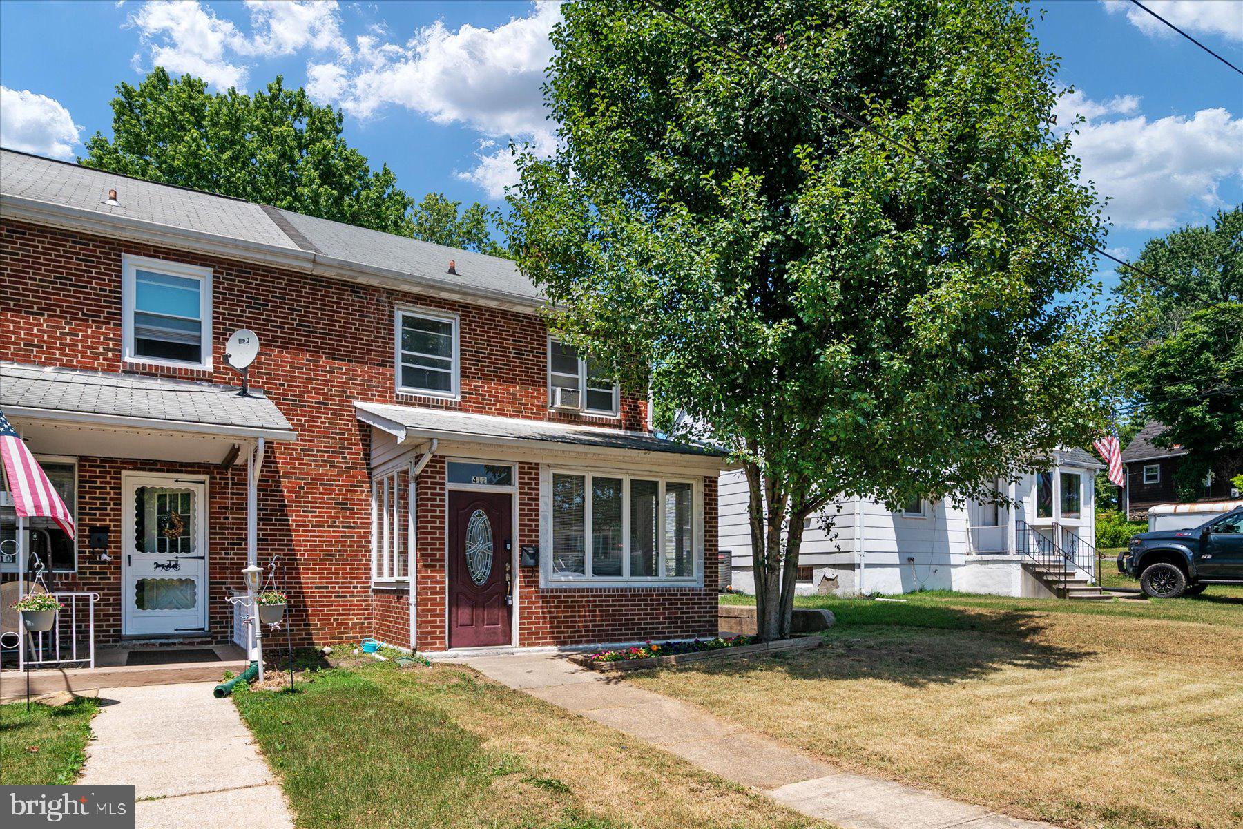 ROLAND TERRACE - Residential