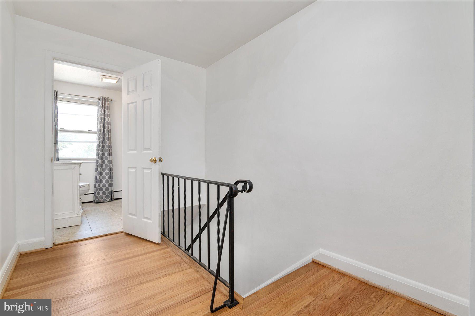 ROLAND TERRACE - Residential