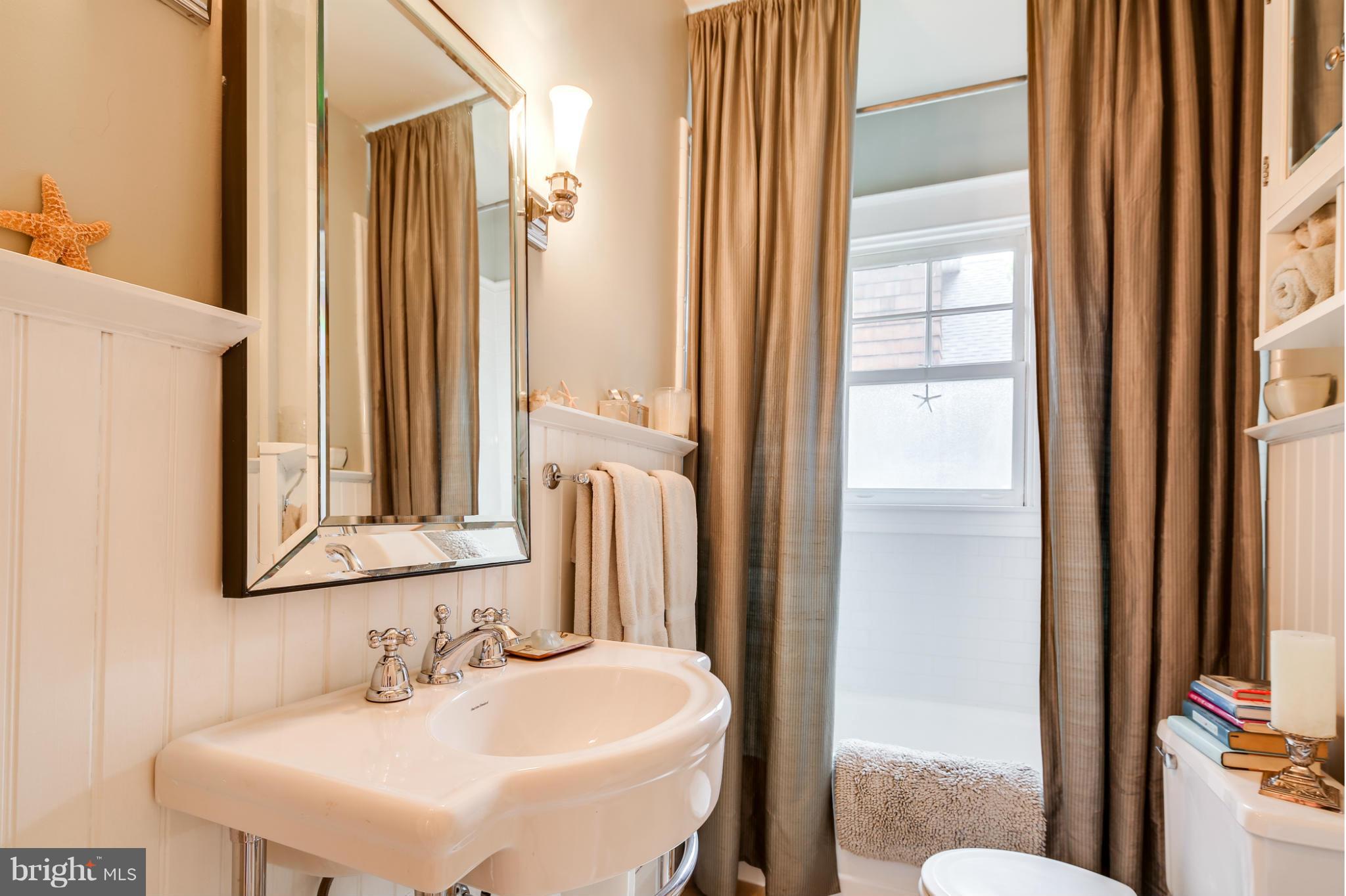 WARDOUR - Residential