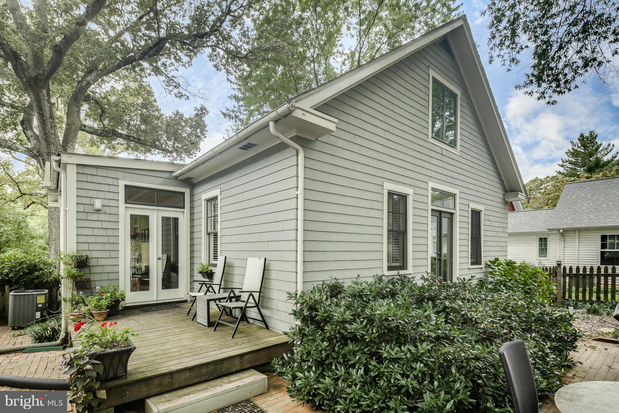 WARDOUR - Residential