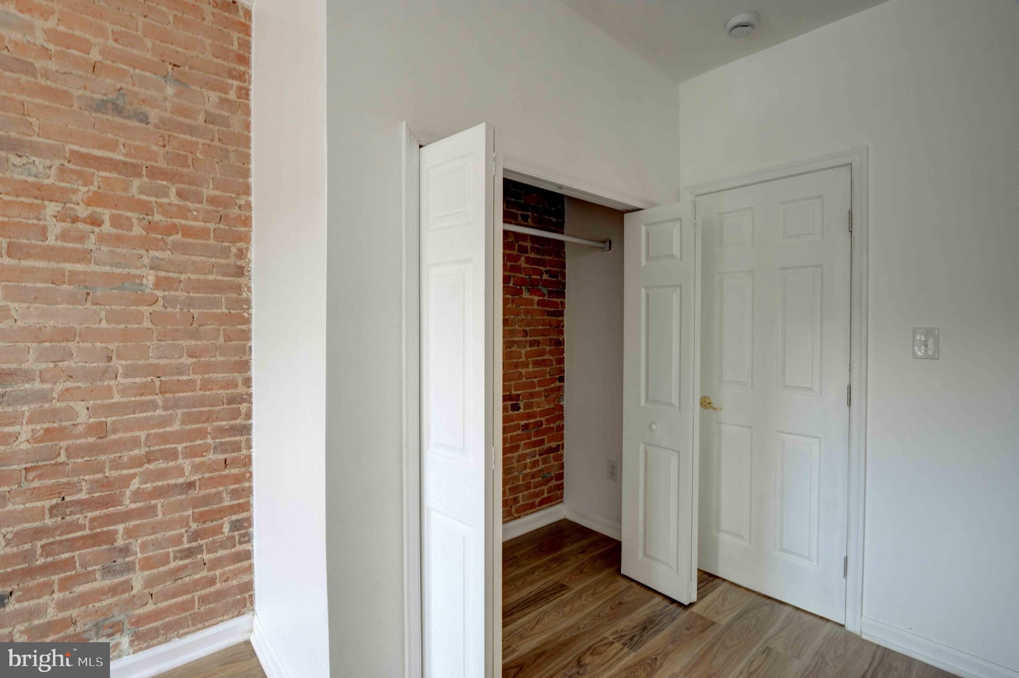 RIVERSIDE - Residential