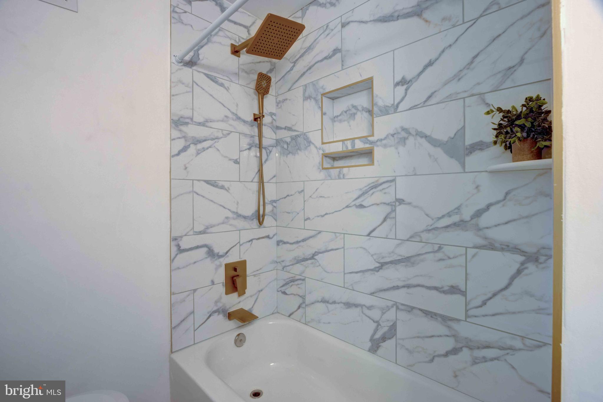 RIVERSIDE - Residential