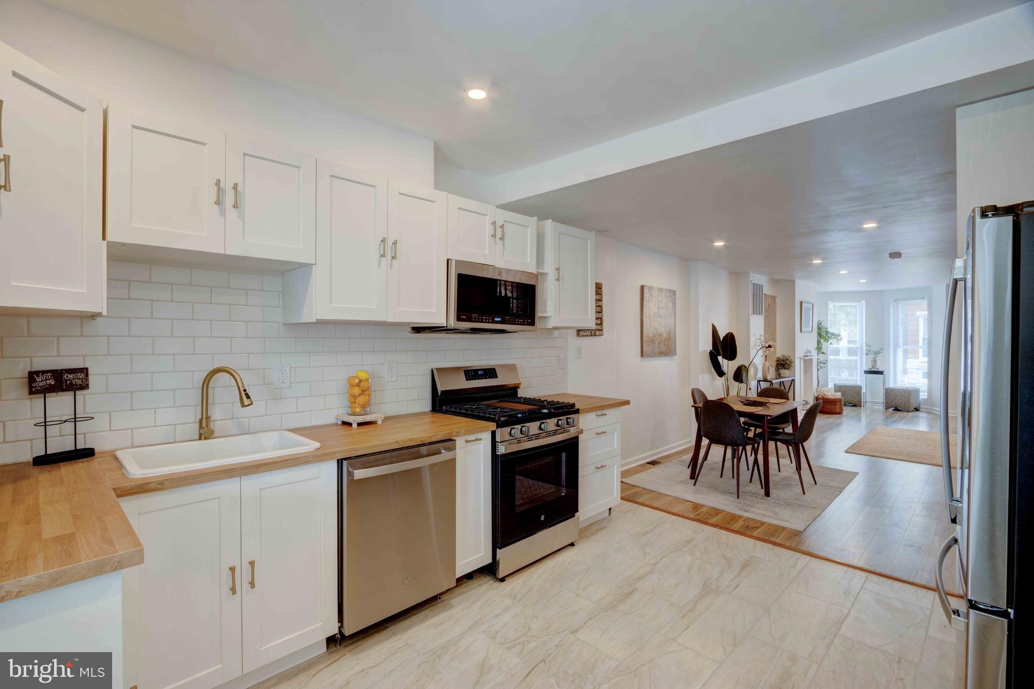 RIVERSIDE - Residential