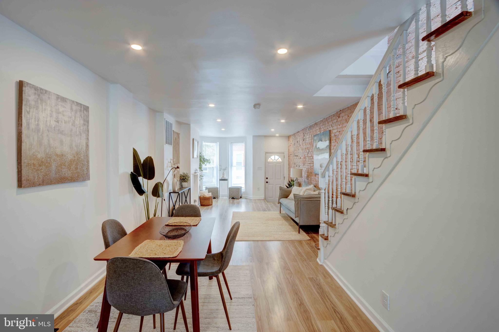 RIVERSIDE - Residential